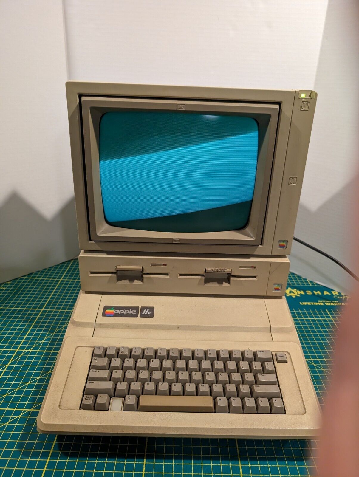 Vintage Apple IIe (2e) Computer w/ DuoDrive And Monitor 