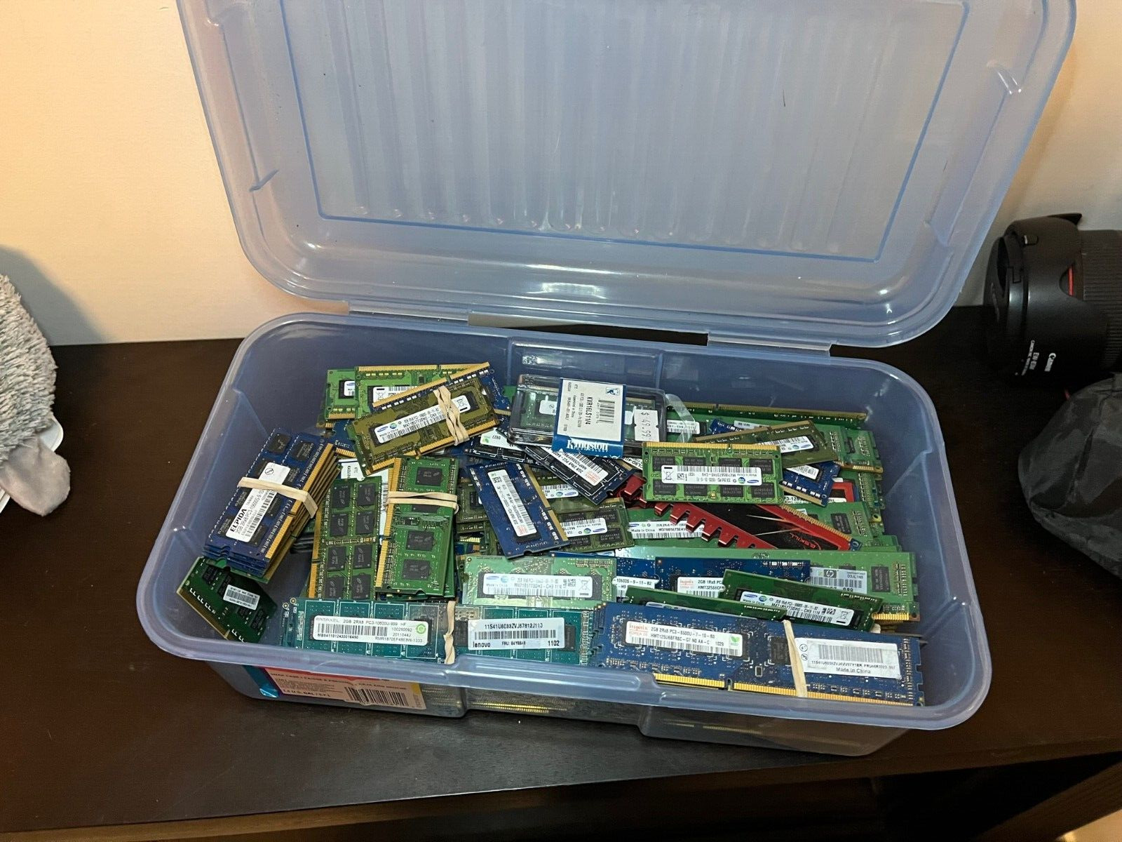 Large Lot of Assorted Laptop Ram Cards -- Excellent Deal