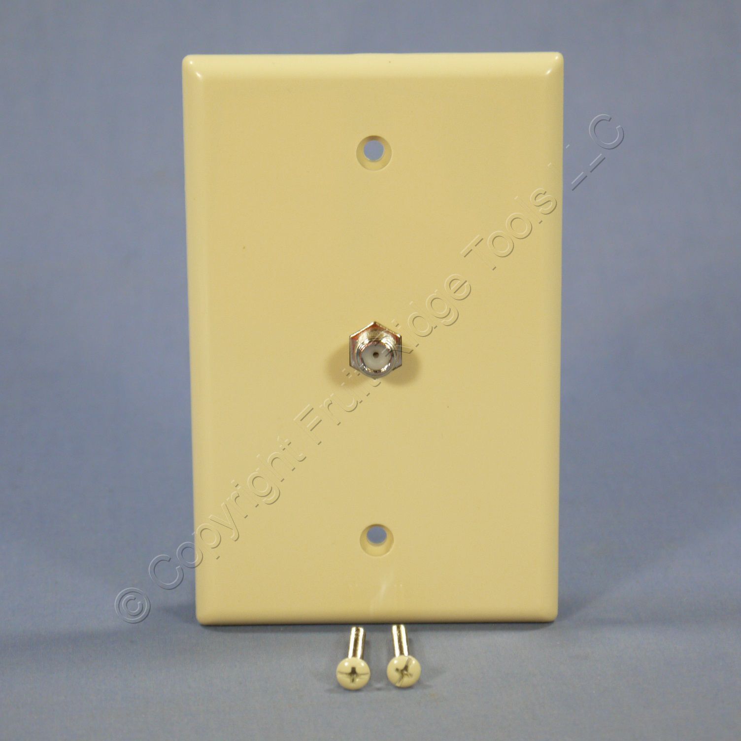 Eagle Ivory Single Coaxial Cable Mid-Size Wallplate Video Jack F-Type CATV 2072V