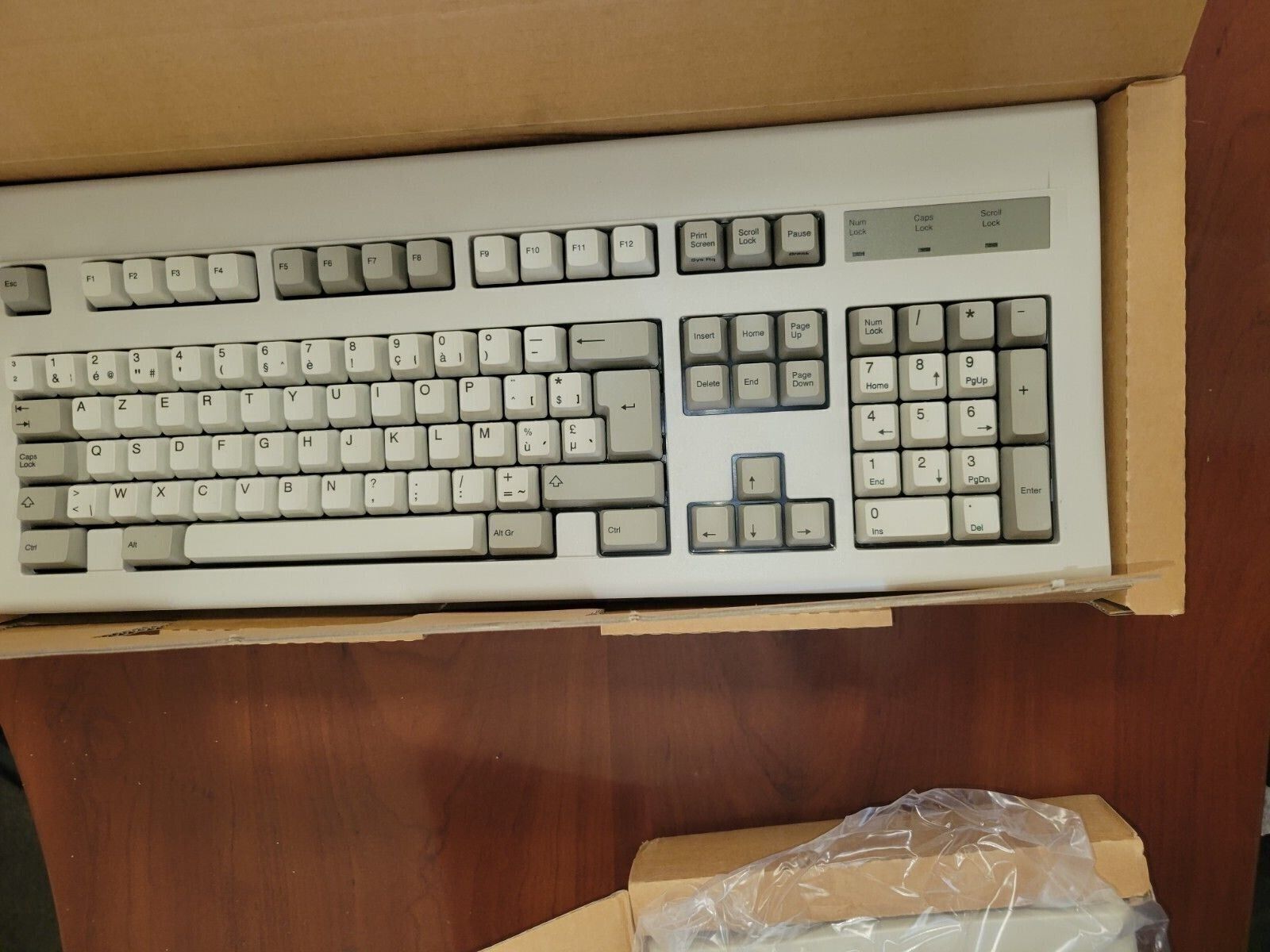 ALPS  Mechanical Keyboard CL 18802 OR CL18802 NIB  FAMILY NUMBER AT.101-102 FY88