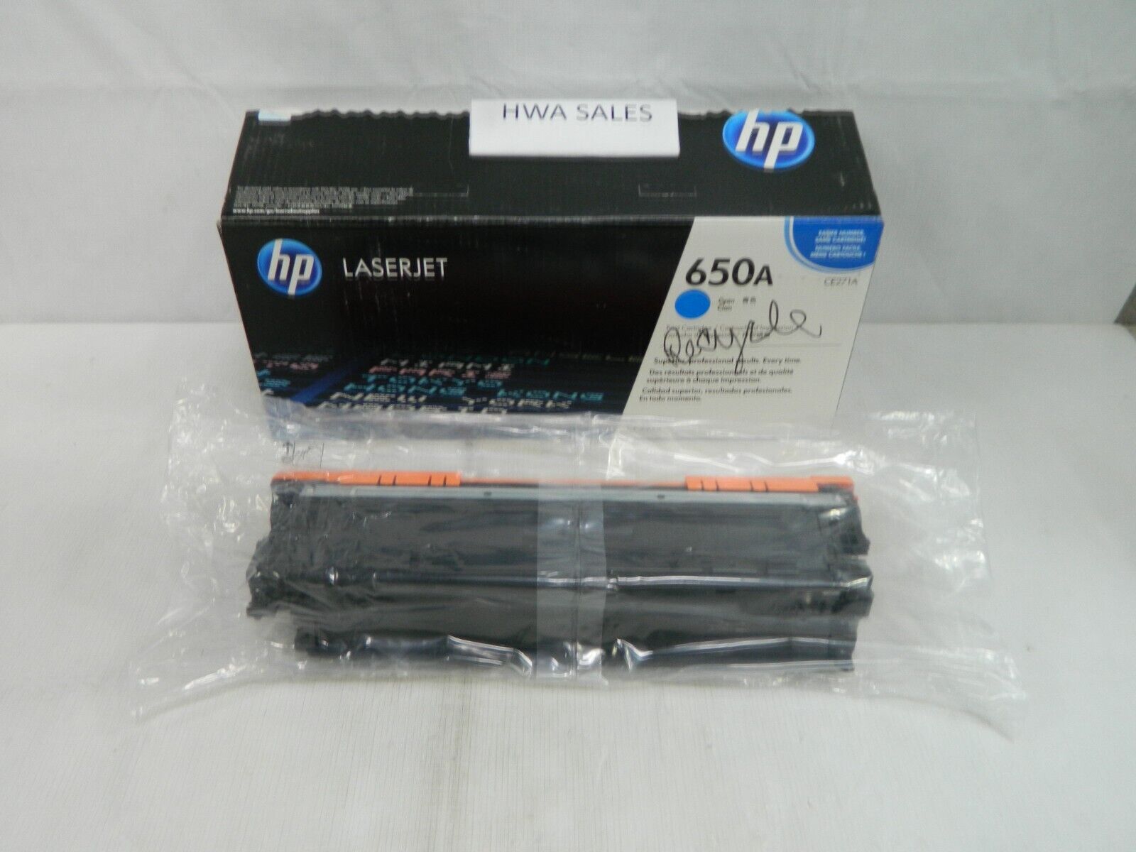 Genuine HP 650A CE271A Cyan Toner Cartridge CP5525 NEW OEM OPEN BOX