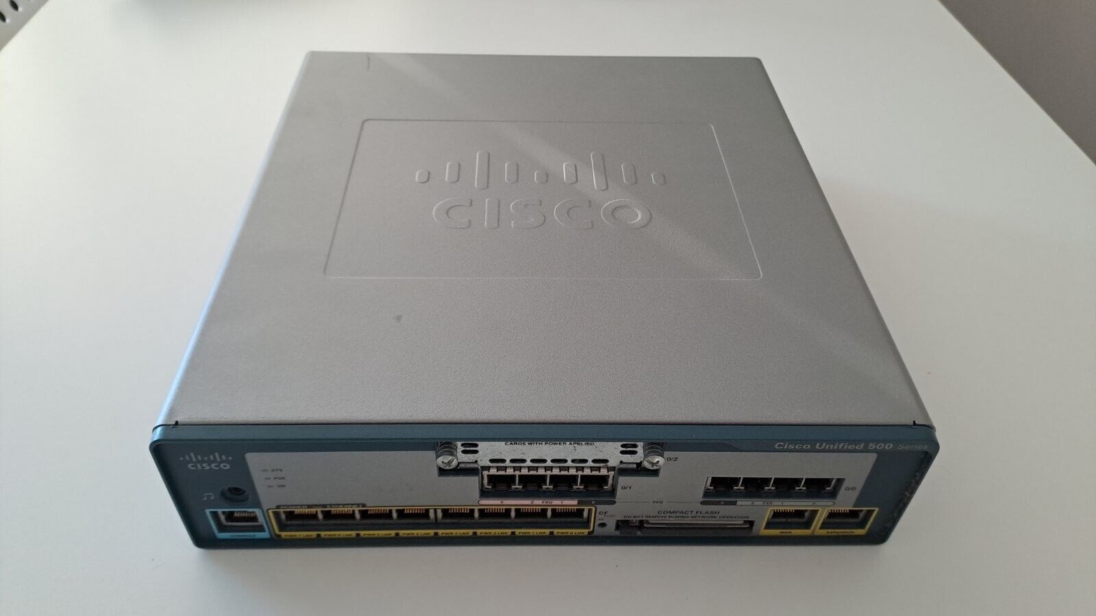 Cisco UC520-16U-4FXO-K9 Cisco Unified Communication 500 Series NO PSU