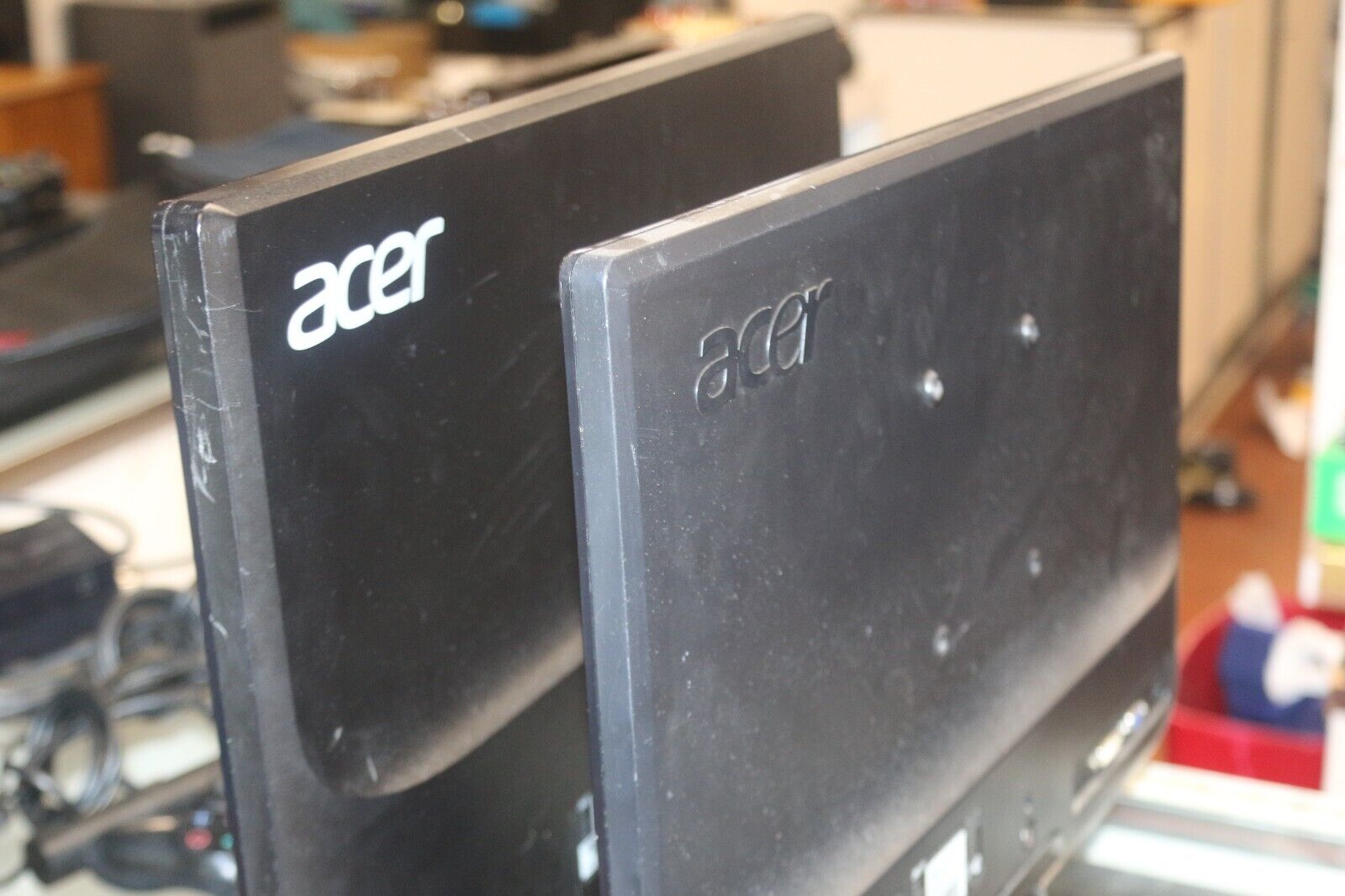 LOT OF 2 COMPUTER MONITORS (Acer S231HL & Acer G246HL) For PARTS(no powersupply)