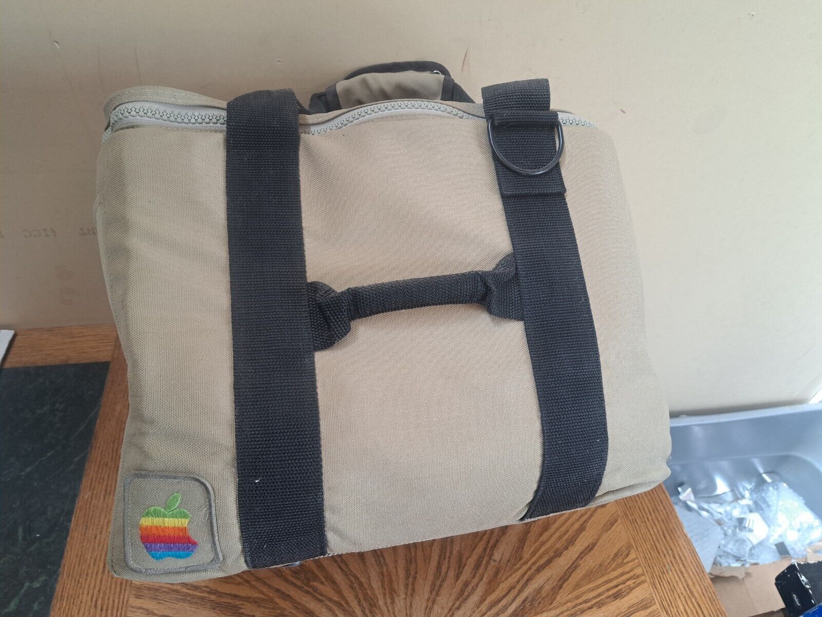 Apple Macintosh 1984 Original Vintage Rainbow Computer Carry Bag Case