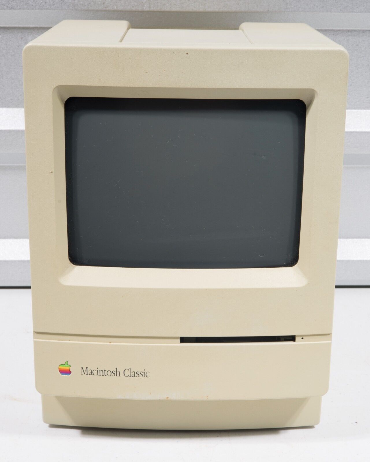 Vintage Macintosh Classic M0420 parts or repair