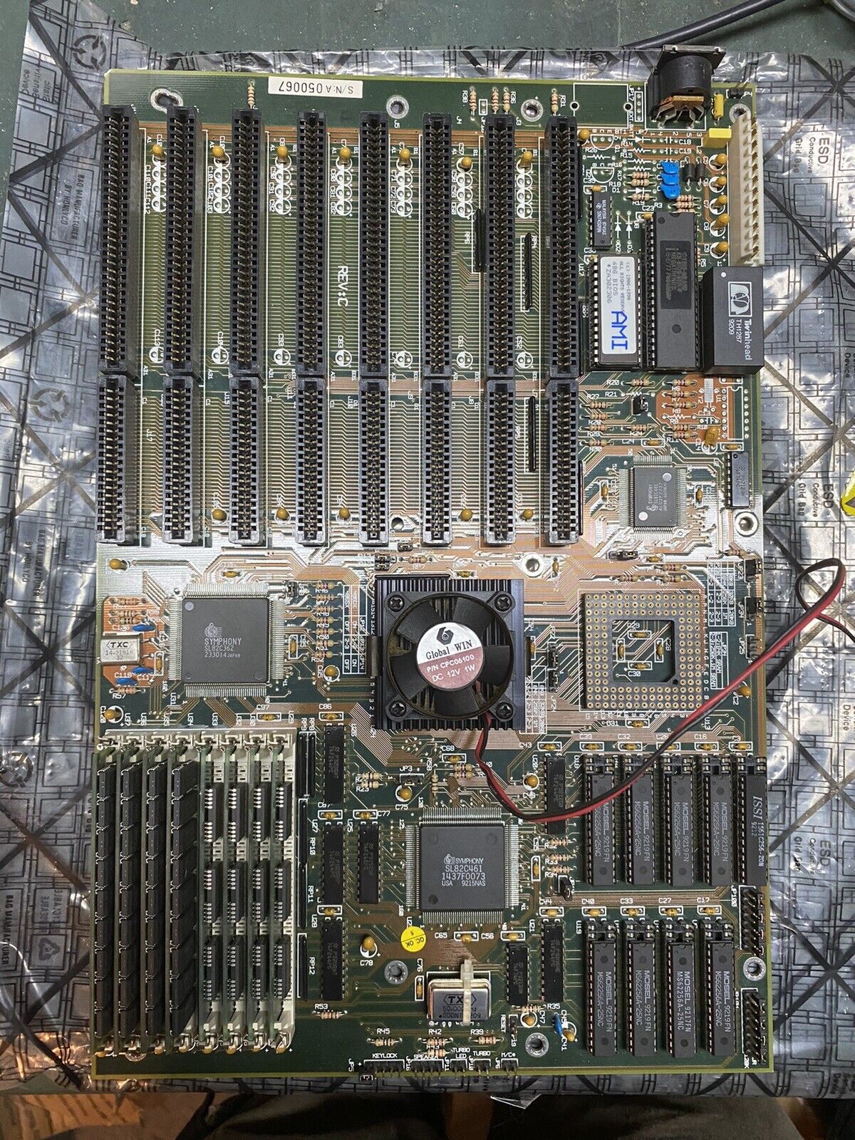 Vintage Symphony  Motherboard 486 W Ram Cpu Cool 8 Full Length Slots Rare Workin