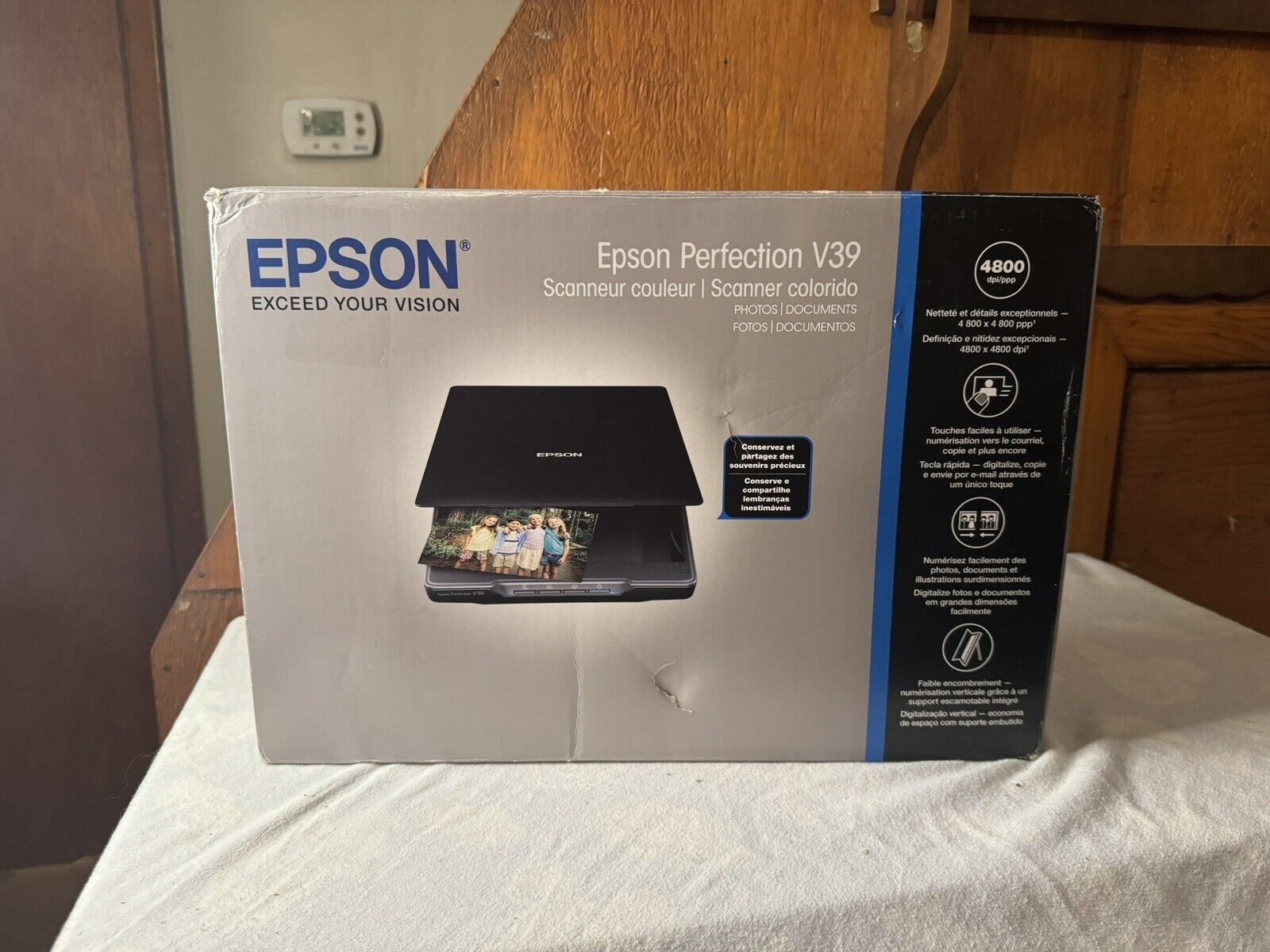 Epson Perfection V39 Color Photo & Document Scanner Black NEW