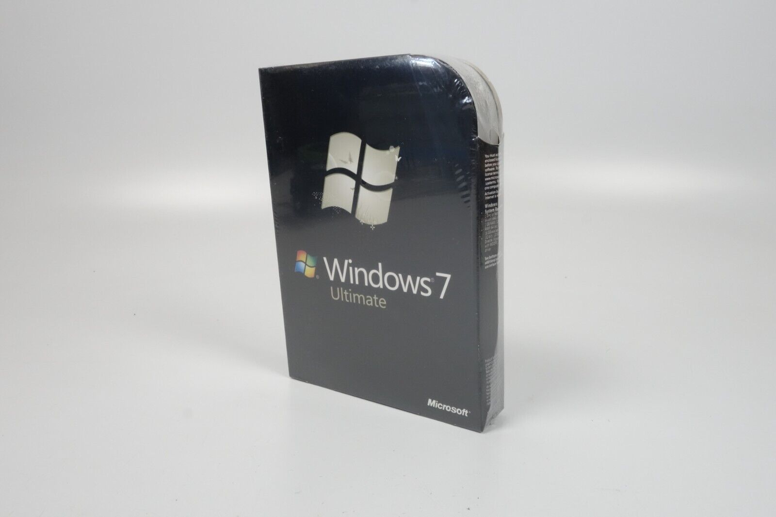 Microsoft Windows 7 Ultimate FULL VERSION GLC-00182 GENUINE Retail Box