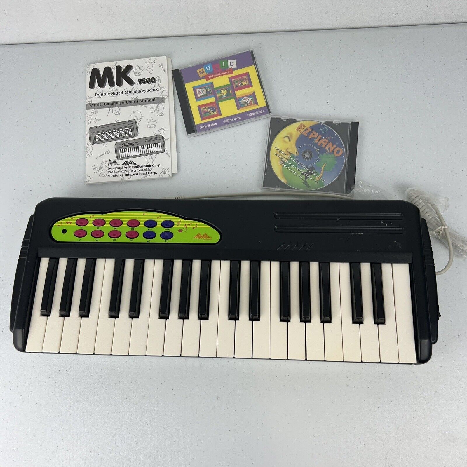 Super Rare Vintage Keyboard Piano - MONTEREY MK 9500 - RETROCOMPUTER