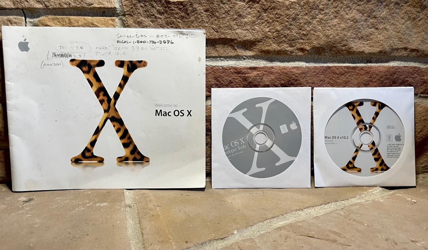 Apple Mac OS X v10.2 Jaguar Install Discs 1 & 2 Macintosh Operating System 2002