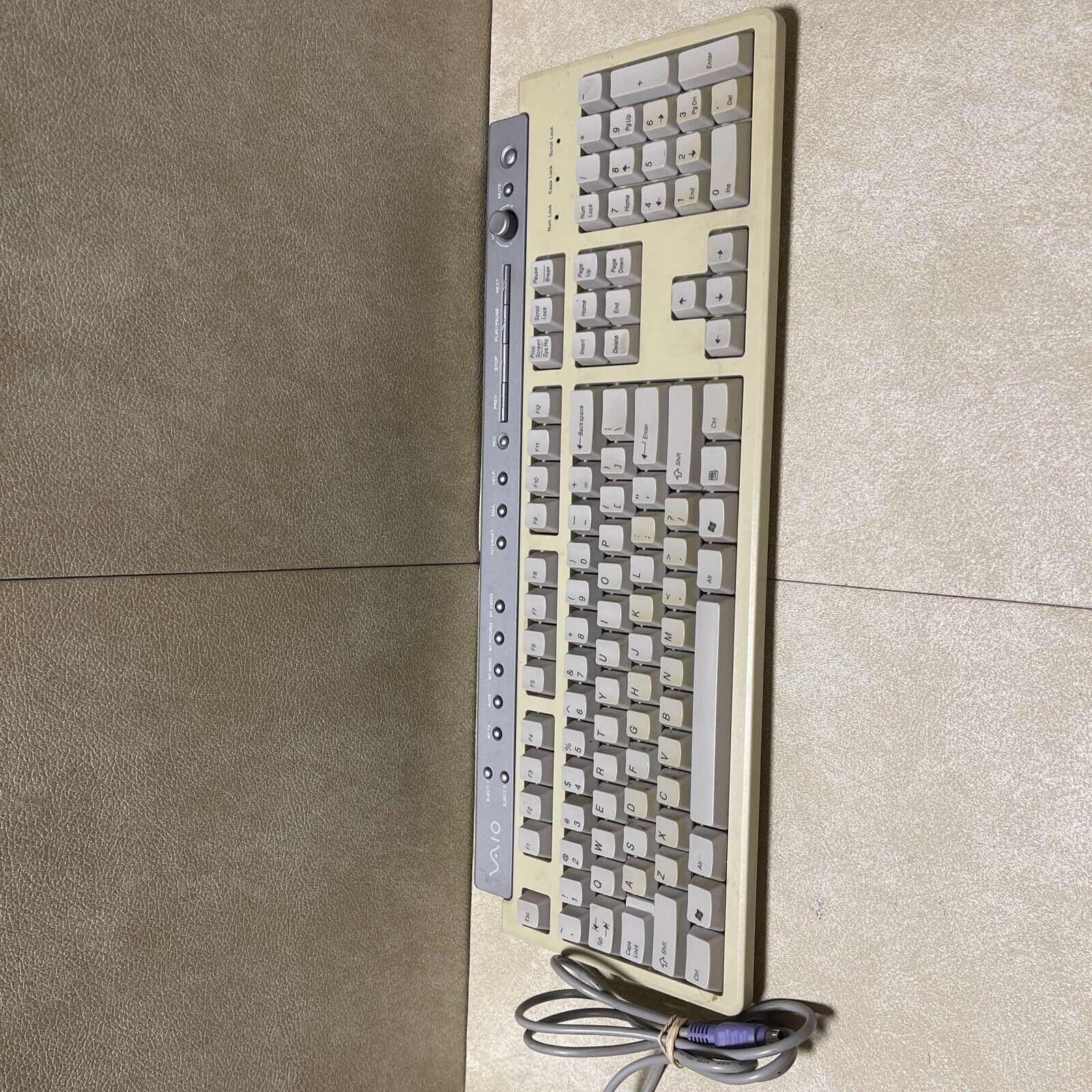 Sony VAIO PCVA-KB7P/U PS/2 Multimedia Keyboard, For Parts Only.