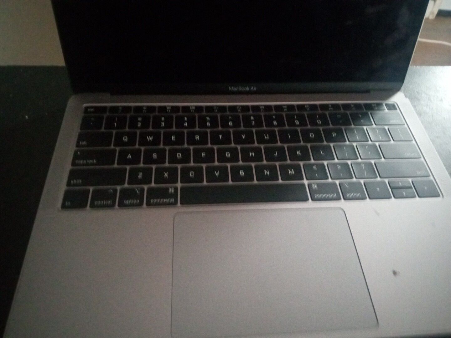 Mac Book Air A1932 EMC 3184 Apple Computer Not Turning On