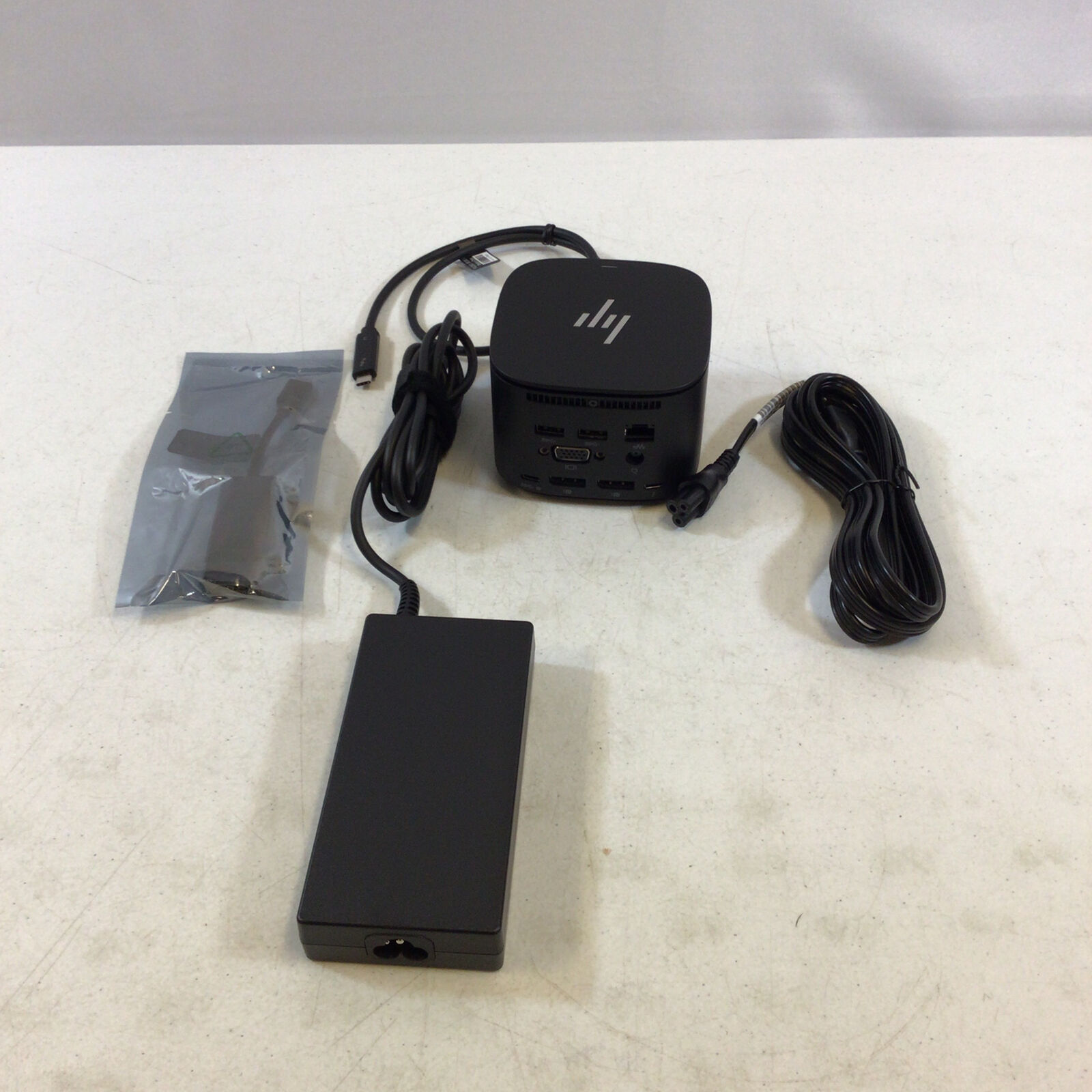 HP ‎6HP48AA#ABL Black HDMI Adapter Thunderbolt USB-C Docking Station 120W