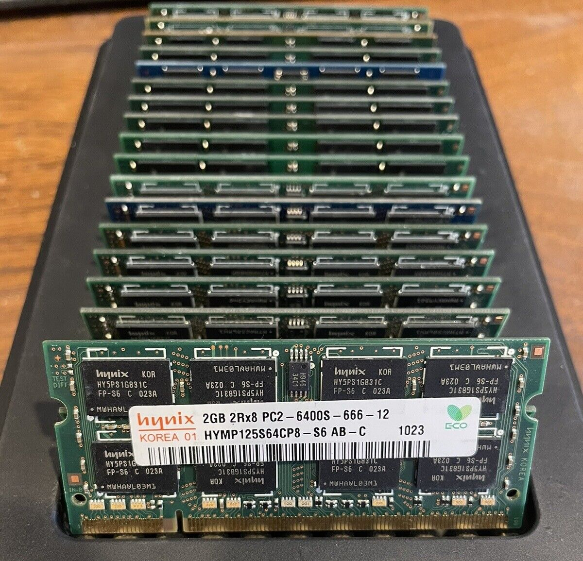 Lot of 50 - Hynix 2GB 2RX8 PC2-6400S DDR2 SODIMM Laptop RAM - TESTED