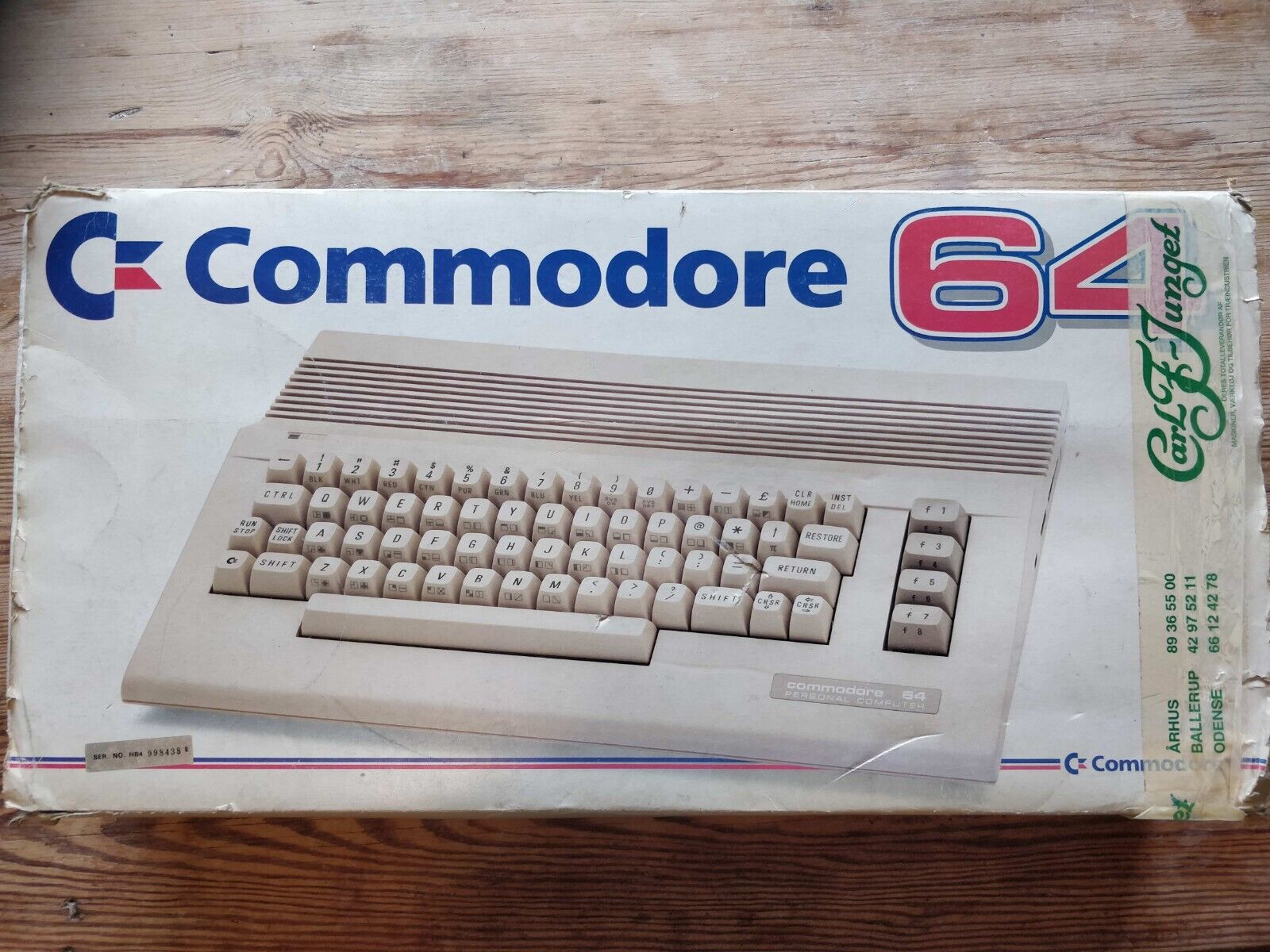 Commodore 64 MicroComputer - HB 4008810 (C64) complete in original box CIB