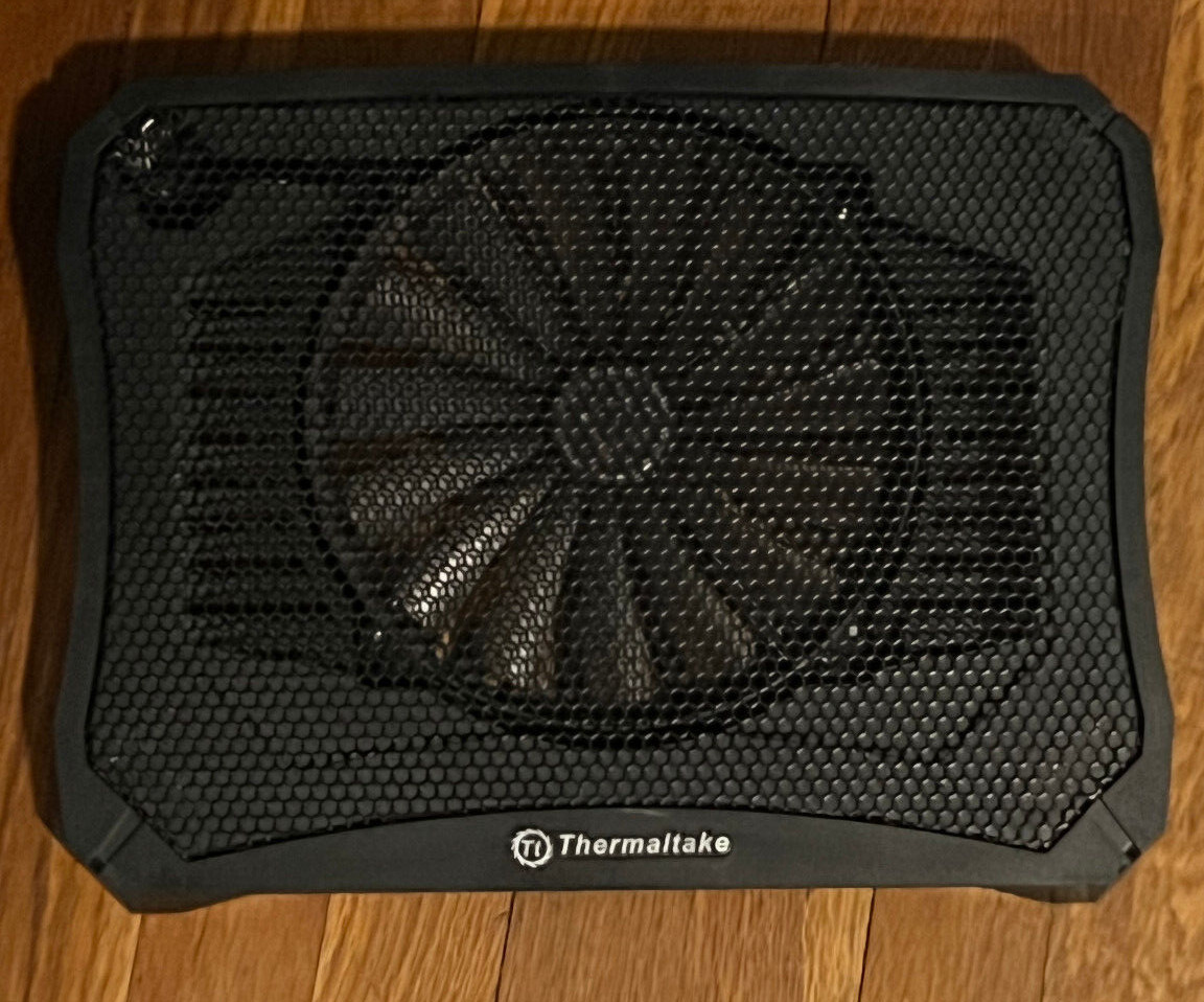 Thermaltake Massive V20 200MM 800RPM Notebook Cooler Fan CL-N004-PL20BL-A