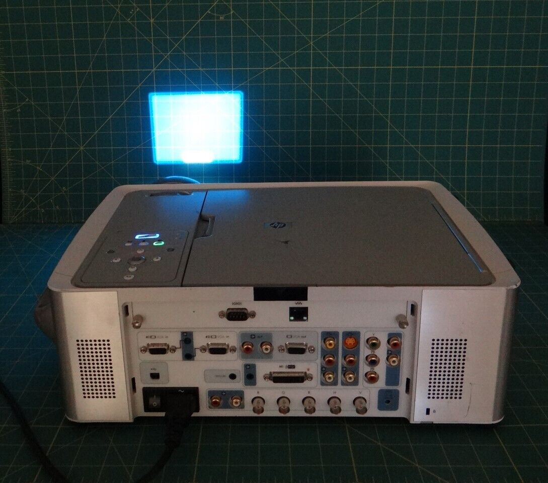 HP Hewlett Packard Digital Projector XP8010, CRVSB-03CA, L1575A