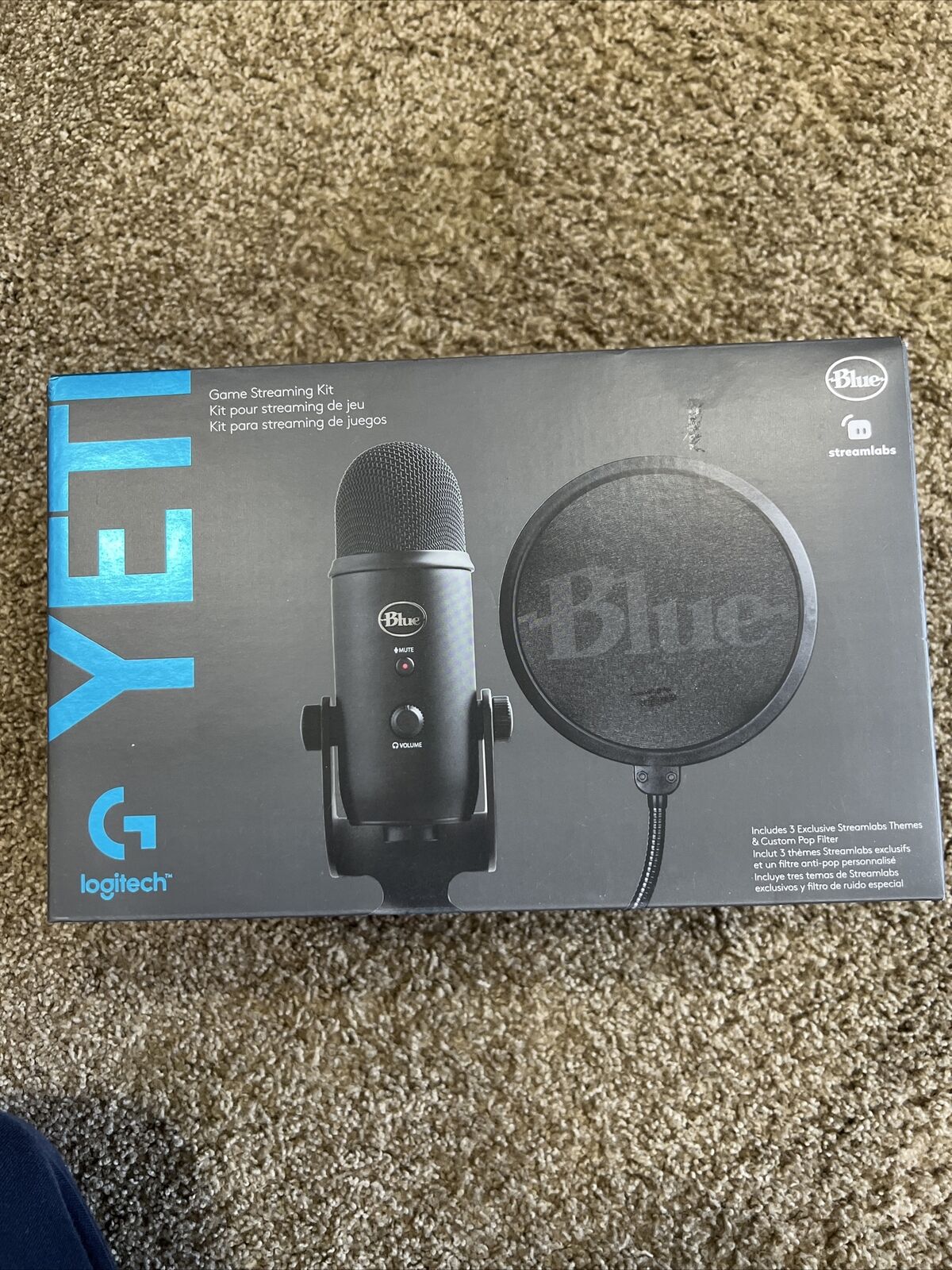 Logitech - Blue Yeti Game Streaming USB Condenser Microphone Kit with Blue New