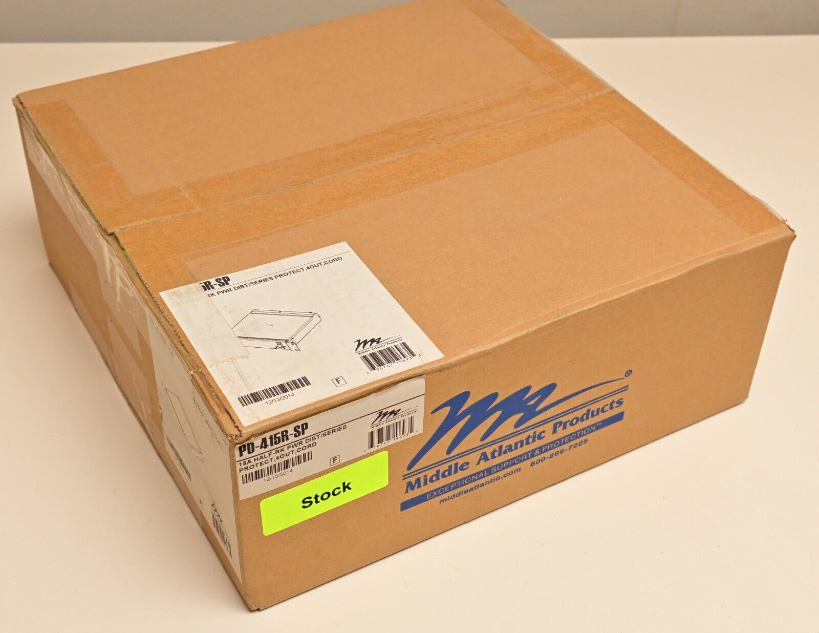 Middle Atlantic PD-415R-SP Series Protection Power Distribution 15A NIB