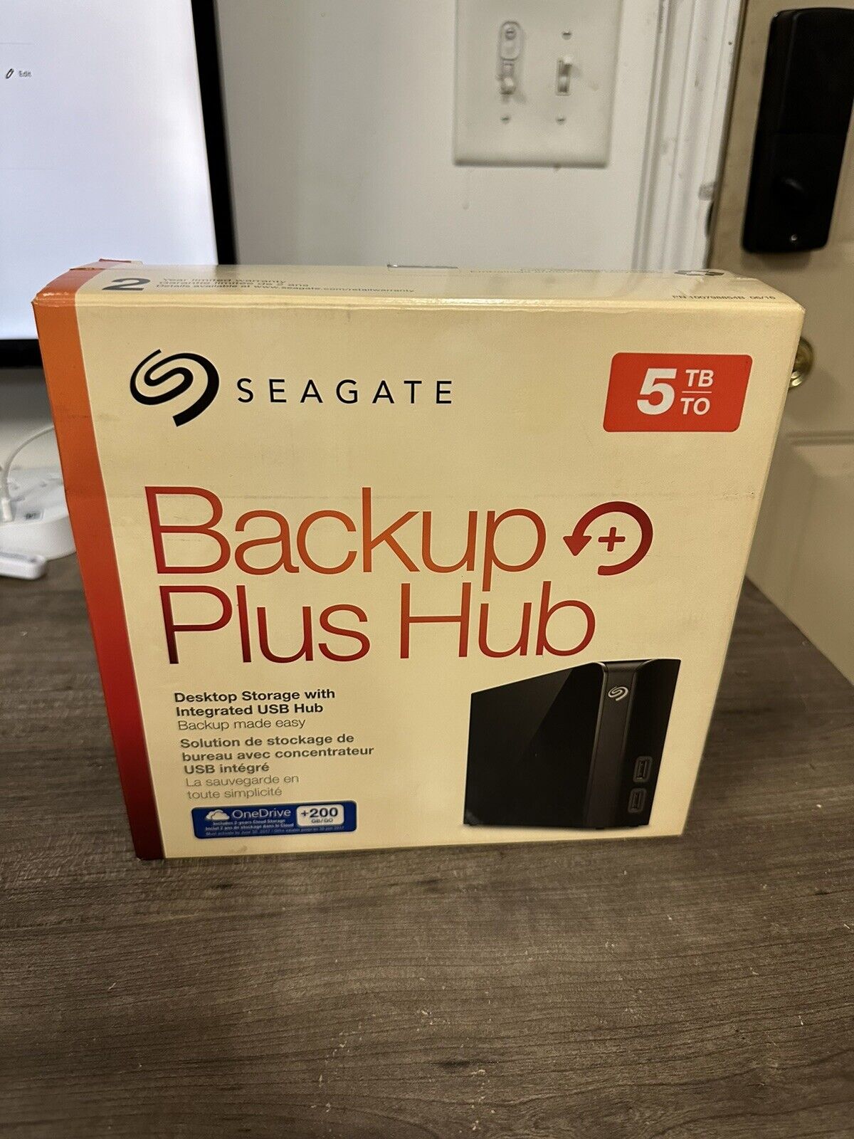 Seagate Backup Plus Hub 5 TB External Hard Drive -USB 3.0