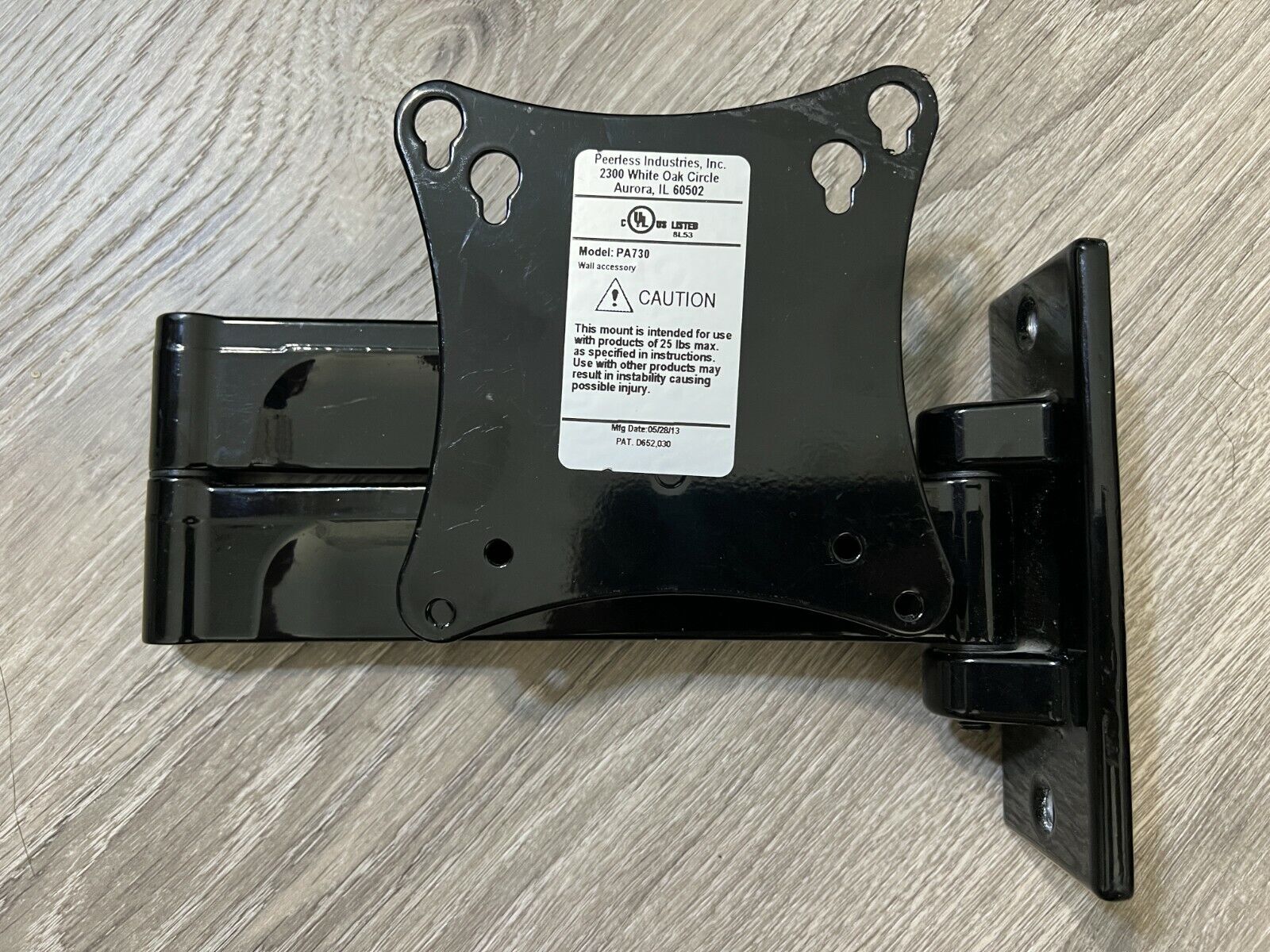 Peerless PA730 Full Motion TV Wall Mount For 10in-29in TVs