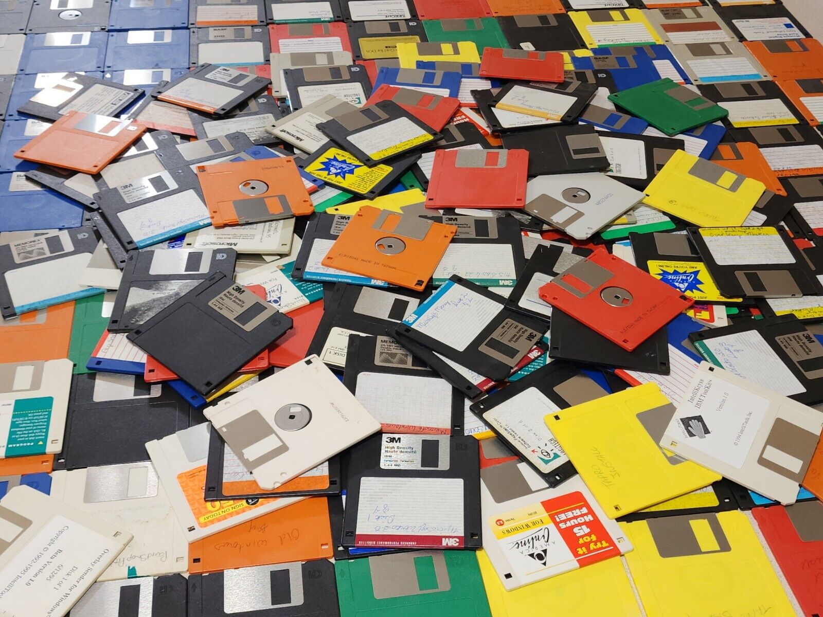 Lot of 35 Random Vintage 3.5 Floppy Discs- Games & Prog w/ some Unused Stickers
