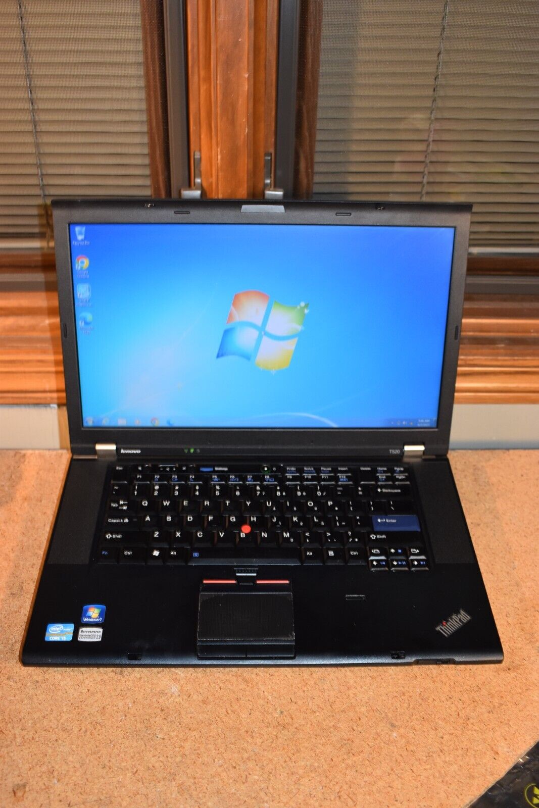 Lenovo ThinkPad T520 Core i5-2520M 2.5GHz 4GB RAM 80G SSD Windows 7 Pro 32-bit