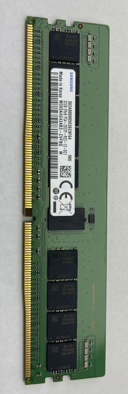 SAMSUNG 32GB 2Rx8 PC4-2933Y-RE3-12-DC1 DDR4 SERVER MEMORY M393A4G43AB3-CVFBQ