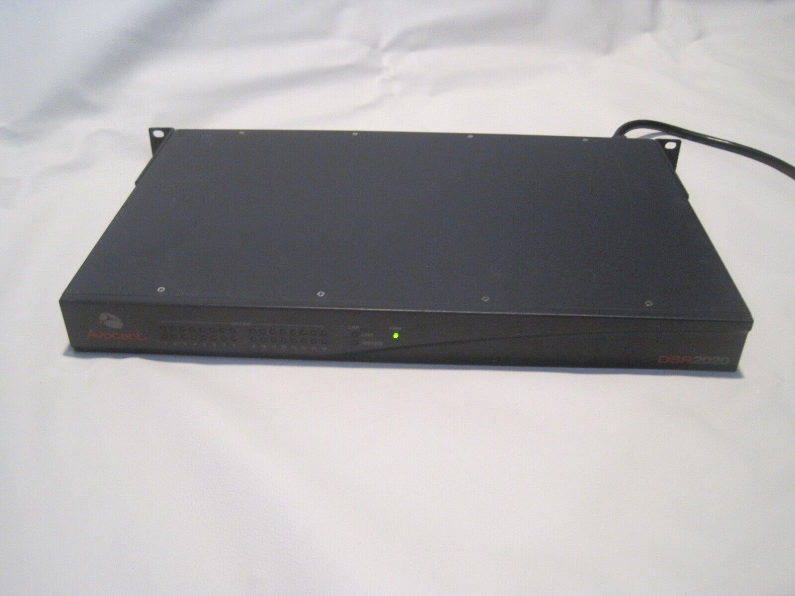 Avocent DSR2020 16-Port KVM Over IP Console Switch & Rackmount Ears & Power Cord