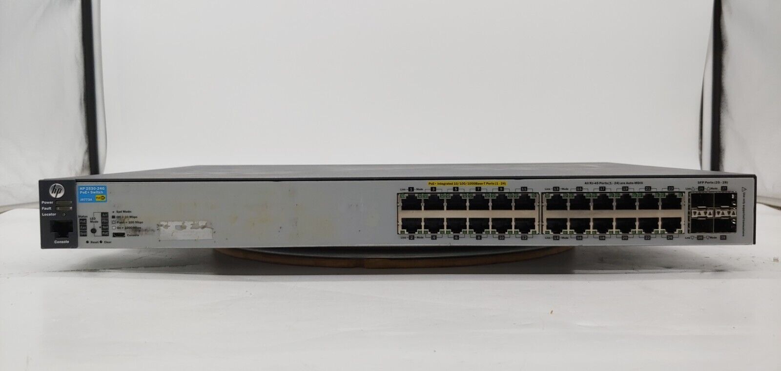 HP J9773A 24-Port POE+ Gigabit Network Switch *Cosmetic Damage*