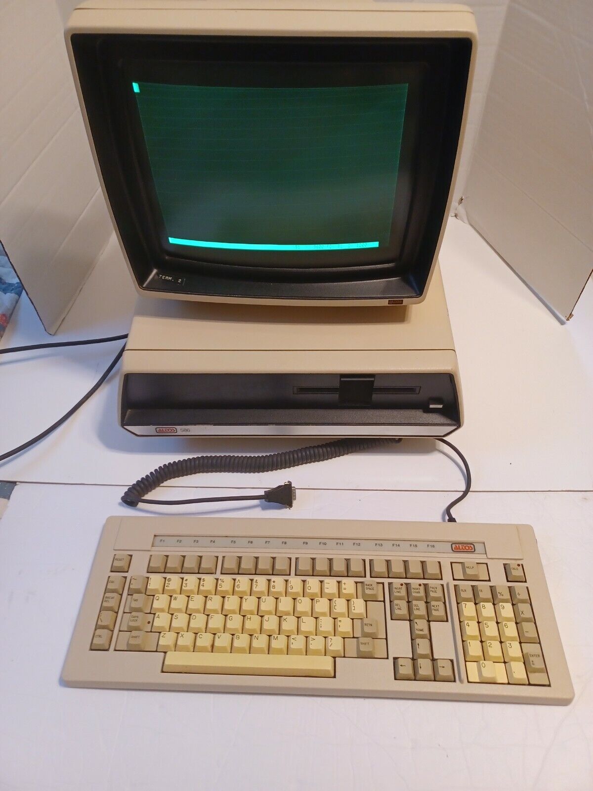 RARE Vintage Altos 586 Computer AS-IS