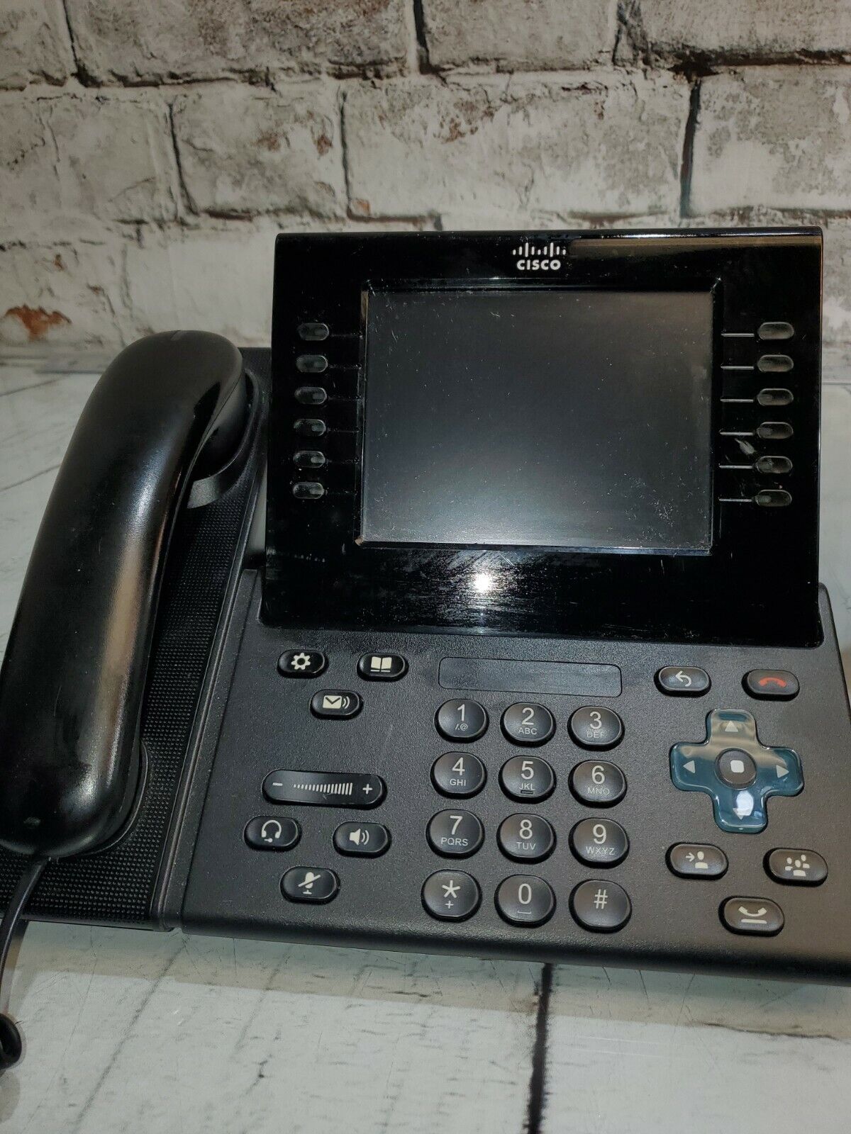 Cisco CP-9971-C-K9 Unified IP Phone 9971 6 Line Color Touchscreen USB SIP