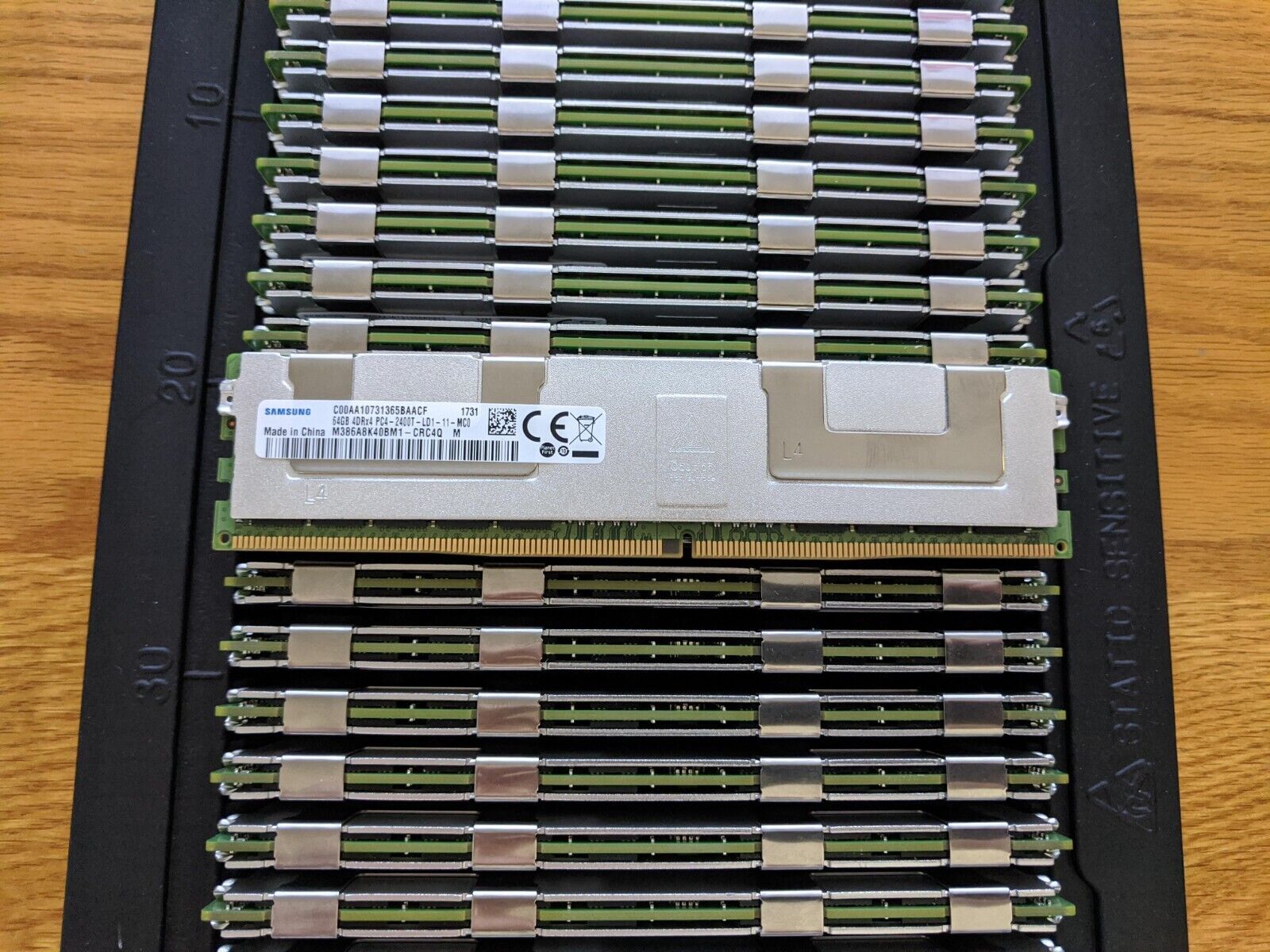Samsung 64gb PC4-2400T 4DRx4 DDR4 ECC LRDIMM Memory M386A8K40BM1-CRC