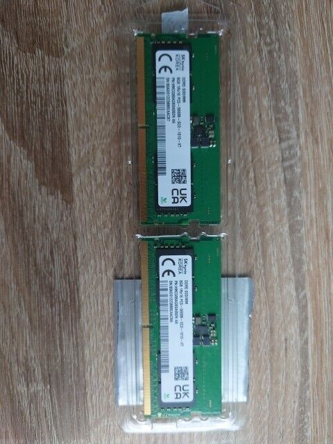 SK Hynix 16GB 8GBx2 1Rx16 PC5-5600 SODIMM DDR5-44800 262-Pin HMCG66AGBSA092N
