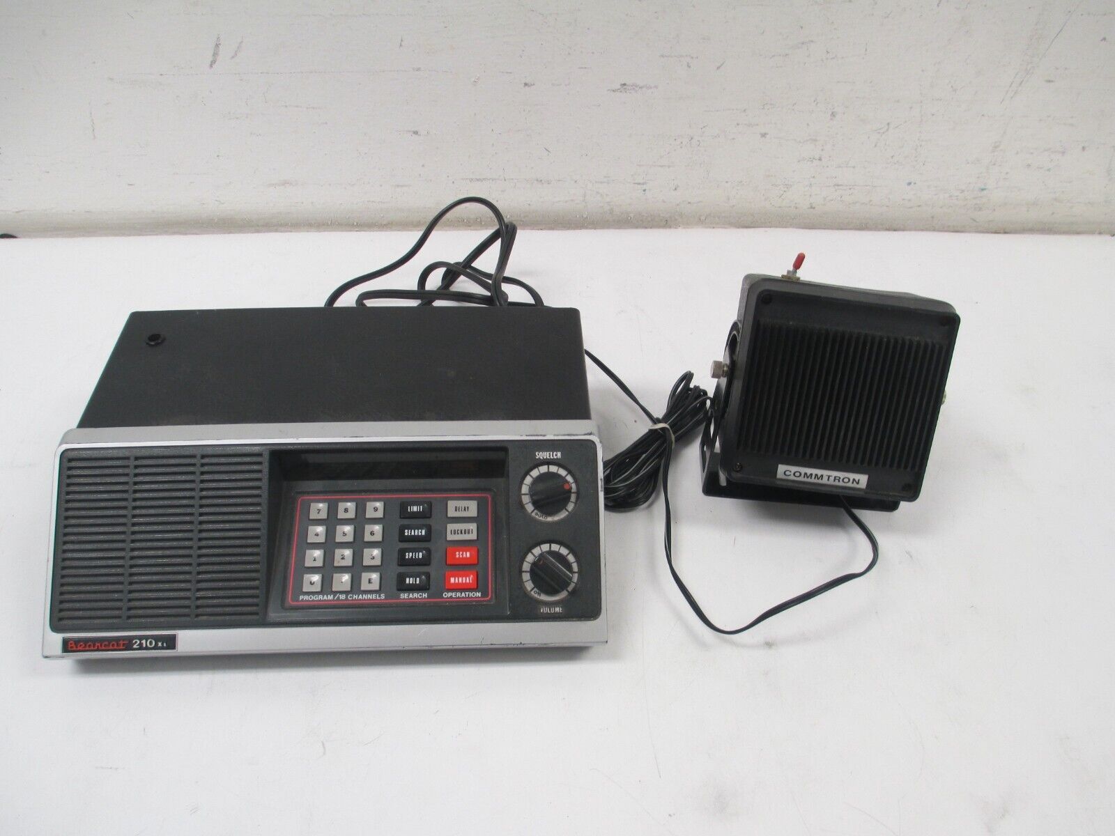 Vintage Bearcat 210XL BC 210-1 Police/Fire Scanner Radio w/ Speaker *Parts Only*