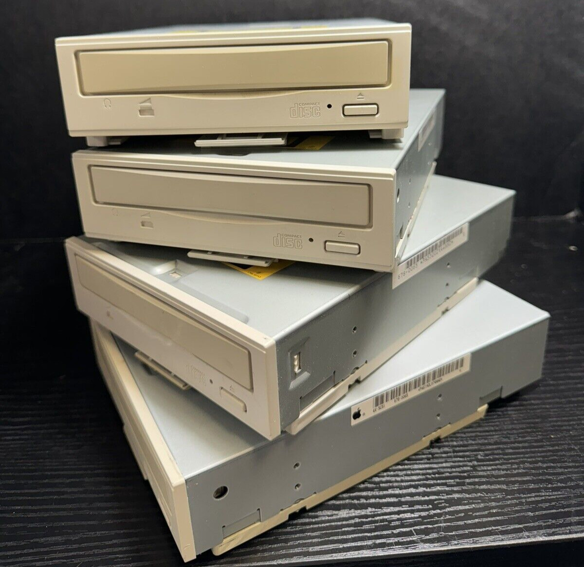 AppleCD 600i - Apple Mac Macintosh 4x SCSI 50pin CD-ROM drive 678-0065 CR-504