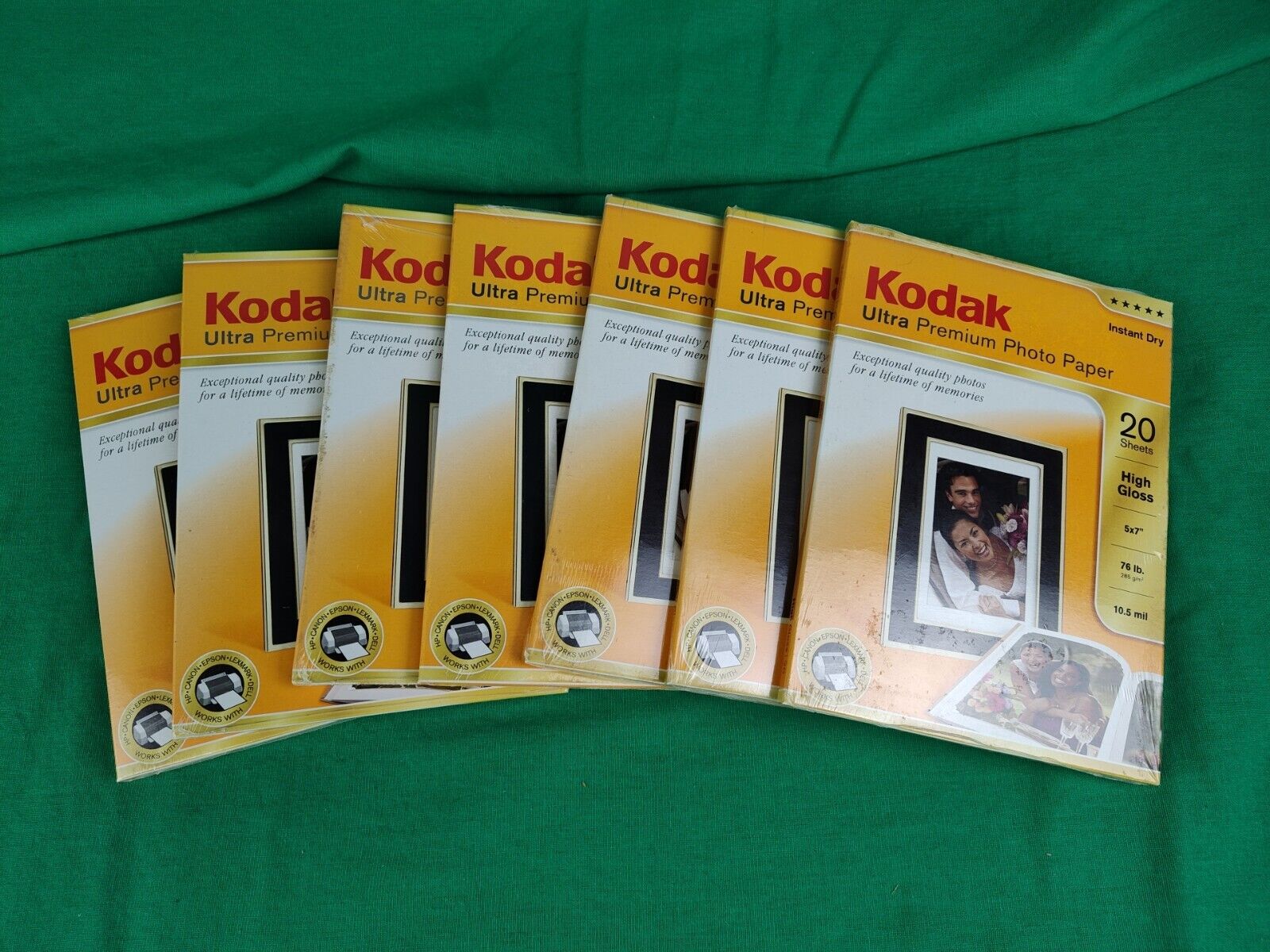 7 Kodak Ultra Premium Photo Paper - 20 Sheets, High Gloss, 5 x 7, 76#, 10.5 mil