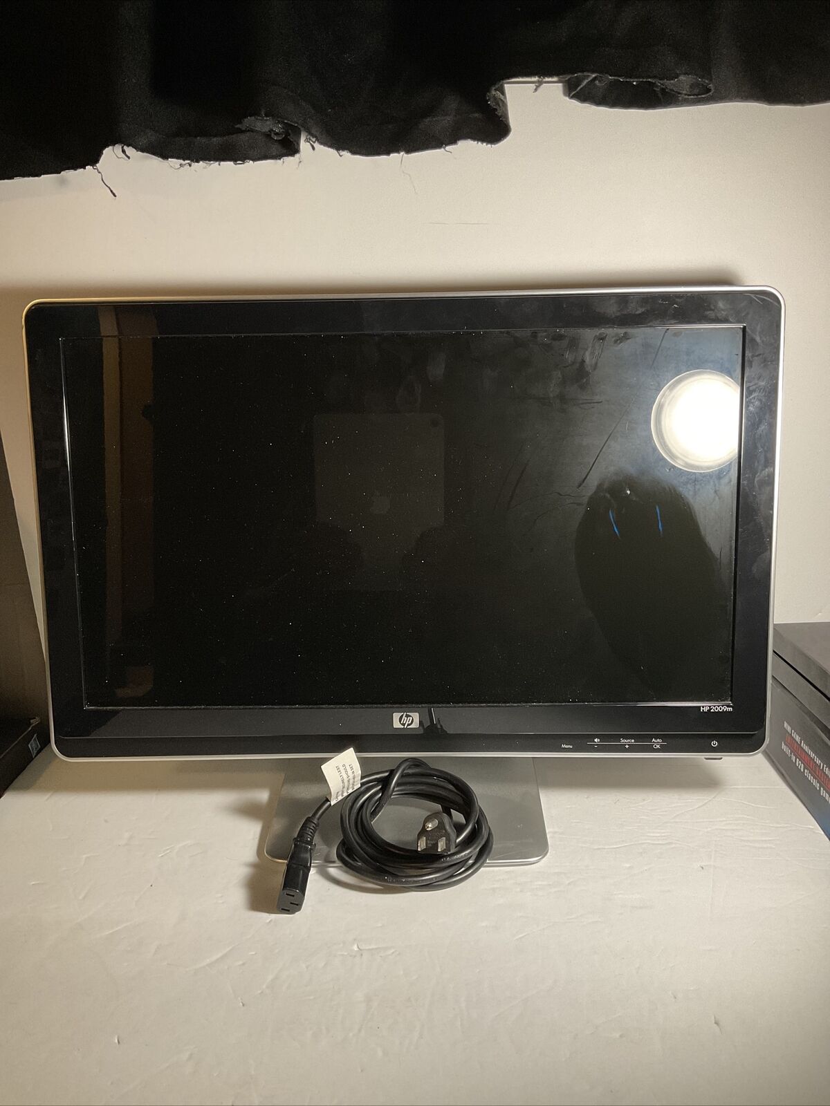 HP 2009M Glossy Screen 20” LCD Monitor 1600 x 900 DVI VGA - Tested - Working