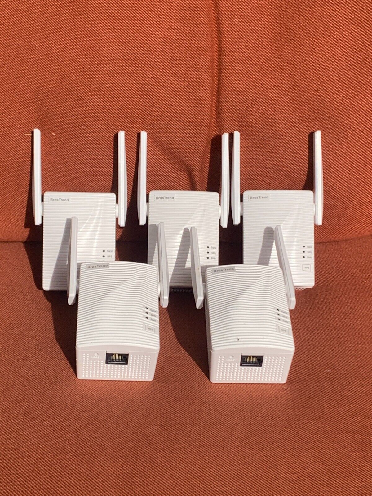 LOT OF 5 BROS TREND AC1200 Dual Band WiFi Extender Model E1 T31/ NEW/ NO BOXES