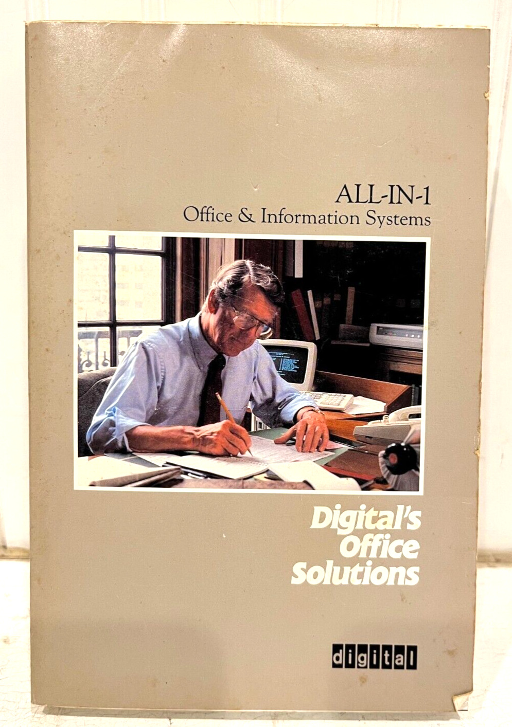 Vintage Digital Equipment Corporation / DEC All in 1 Office & Info systems 1984