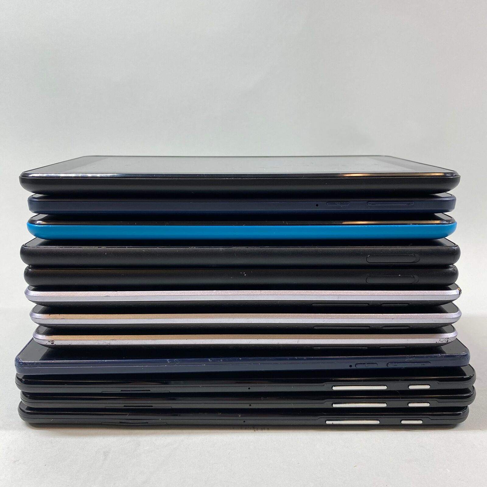Broken Lot of 12 Various Tablets 3 Nexus/2 Onn/2 Smartabs/2 Amazon/T3 ZTE
