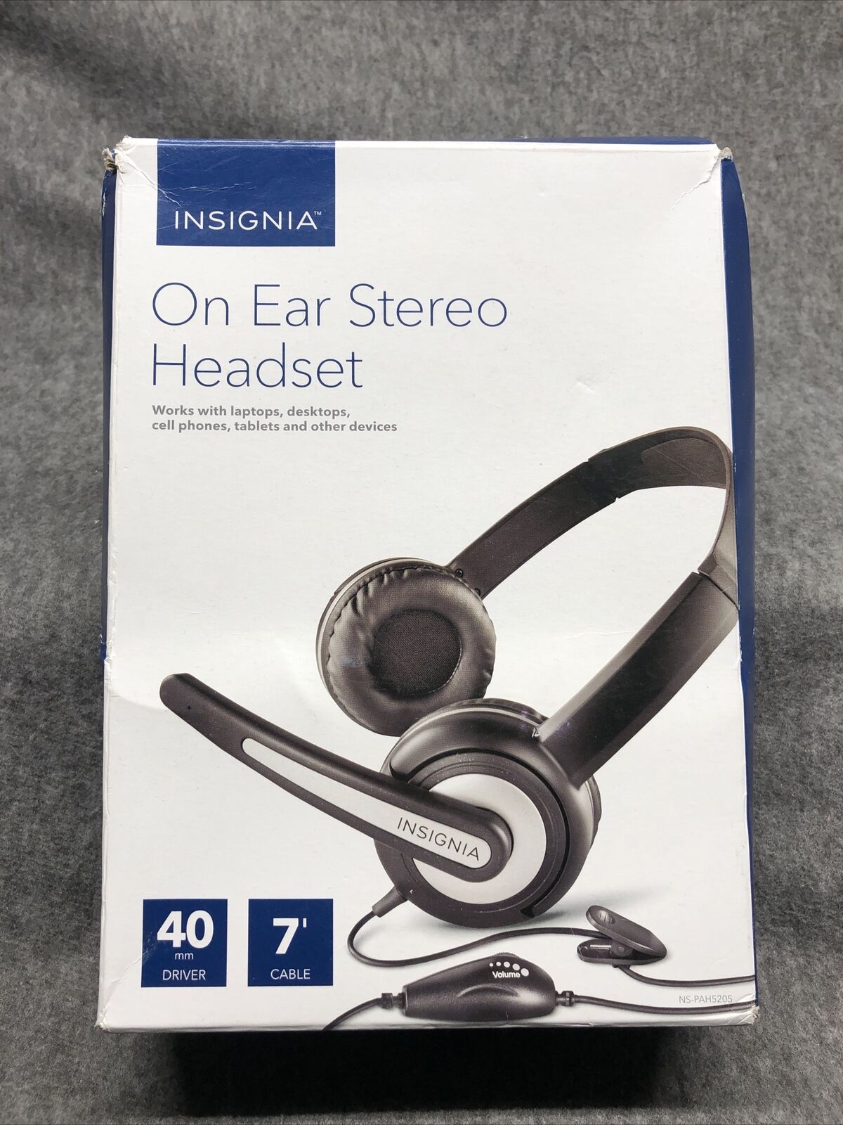 Insignia Pc Headset with Flexible Boom Microphone Black NS-PAH5101 - Open Box A+