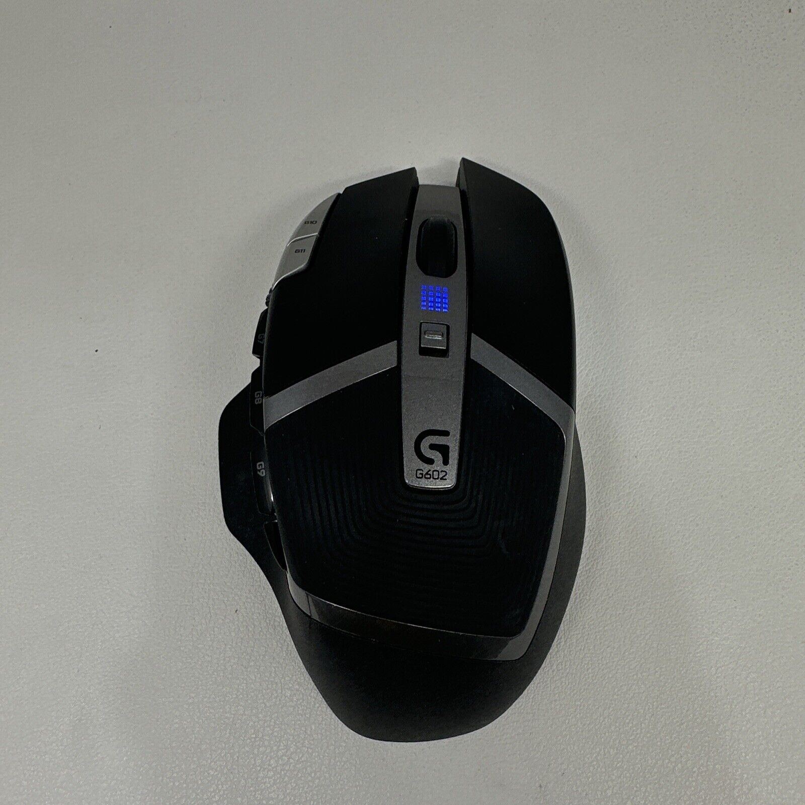 Logitech G602 Wireless Gaming Mouse (No dongle/cable) Mouse Turns On
