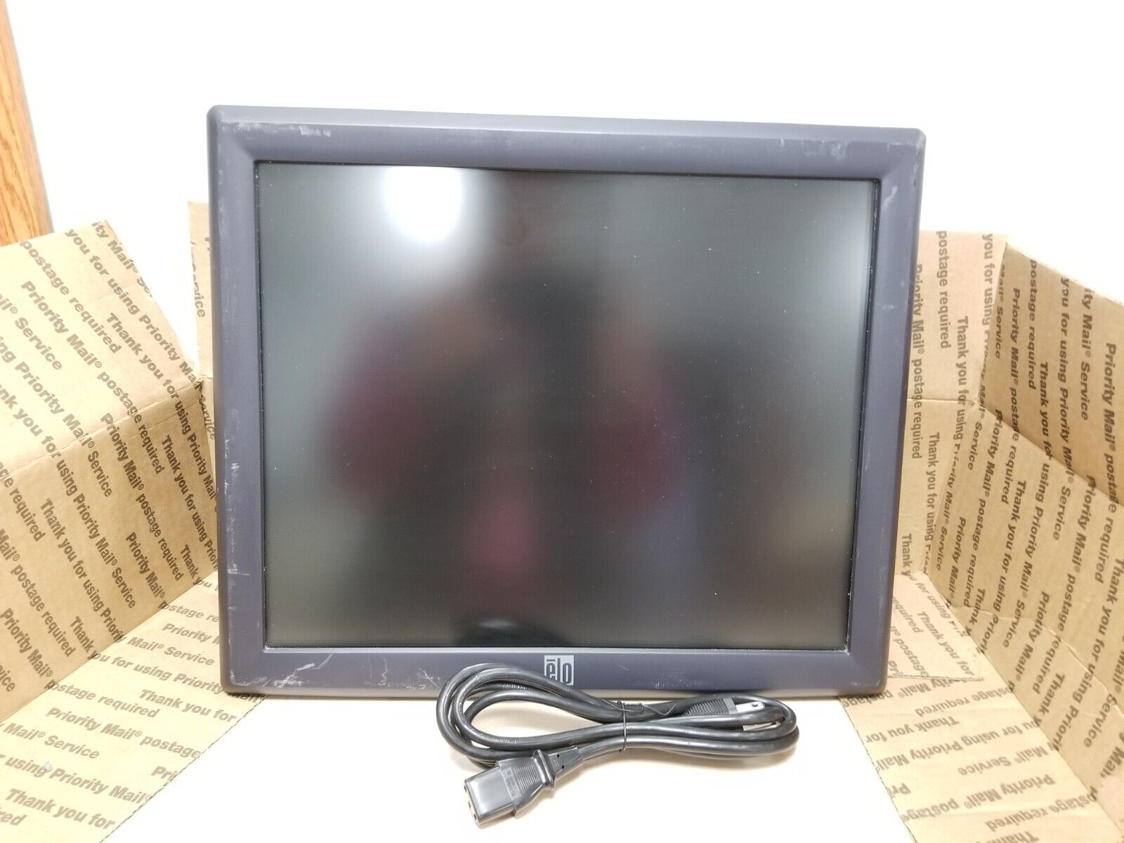 ELO ET1715L-8CWB-1-GY-G E719160 17 TOUCH SCREEN MONITOR NO STAND #B497