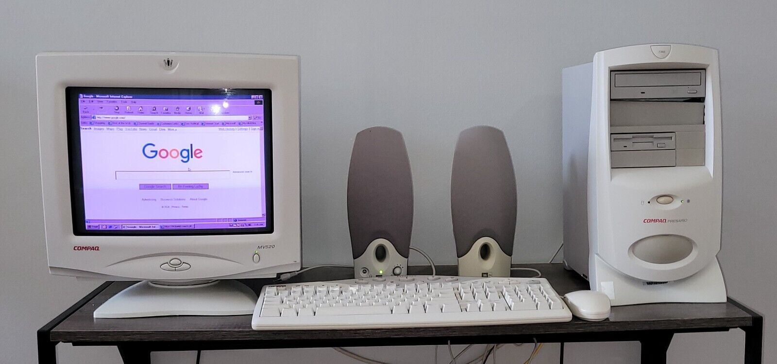 Vintage Compaq MV520 | OEM 7360 PC Monitor Keyboard Speakers Mouse | Win98 IE6
