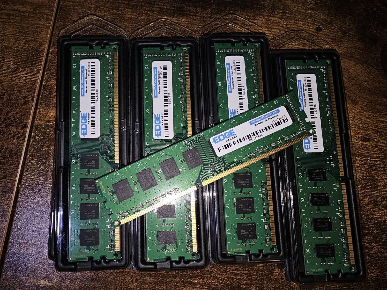EDGE 8GB (1 x 8 GB) SDRAM Memory  1600 MHz DDR3-1600/PC3-12800 -