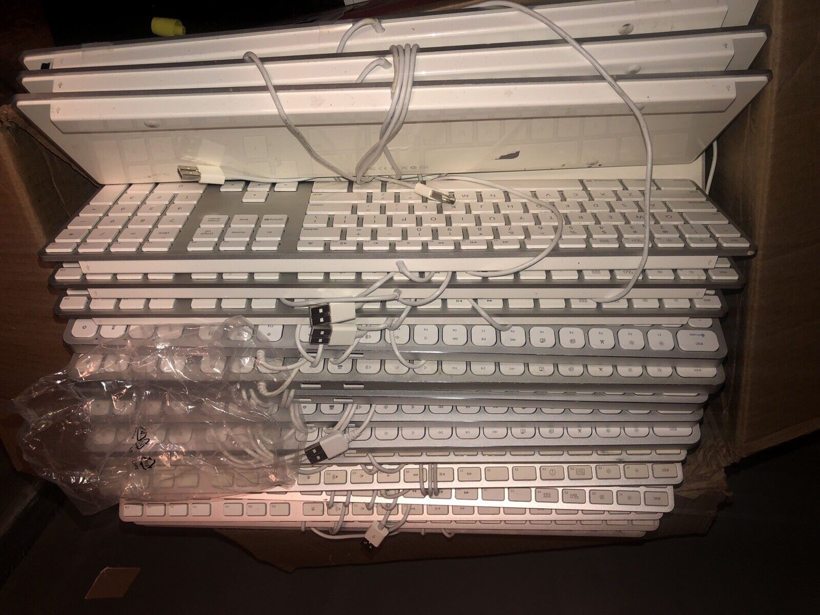 Massive Apple USB Wired Keyboard With Numeric Keypad - A1243 - Lot Of 20
