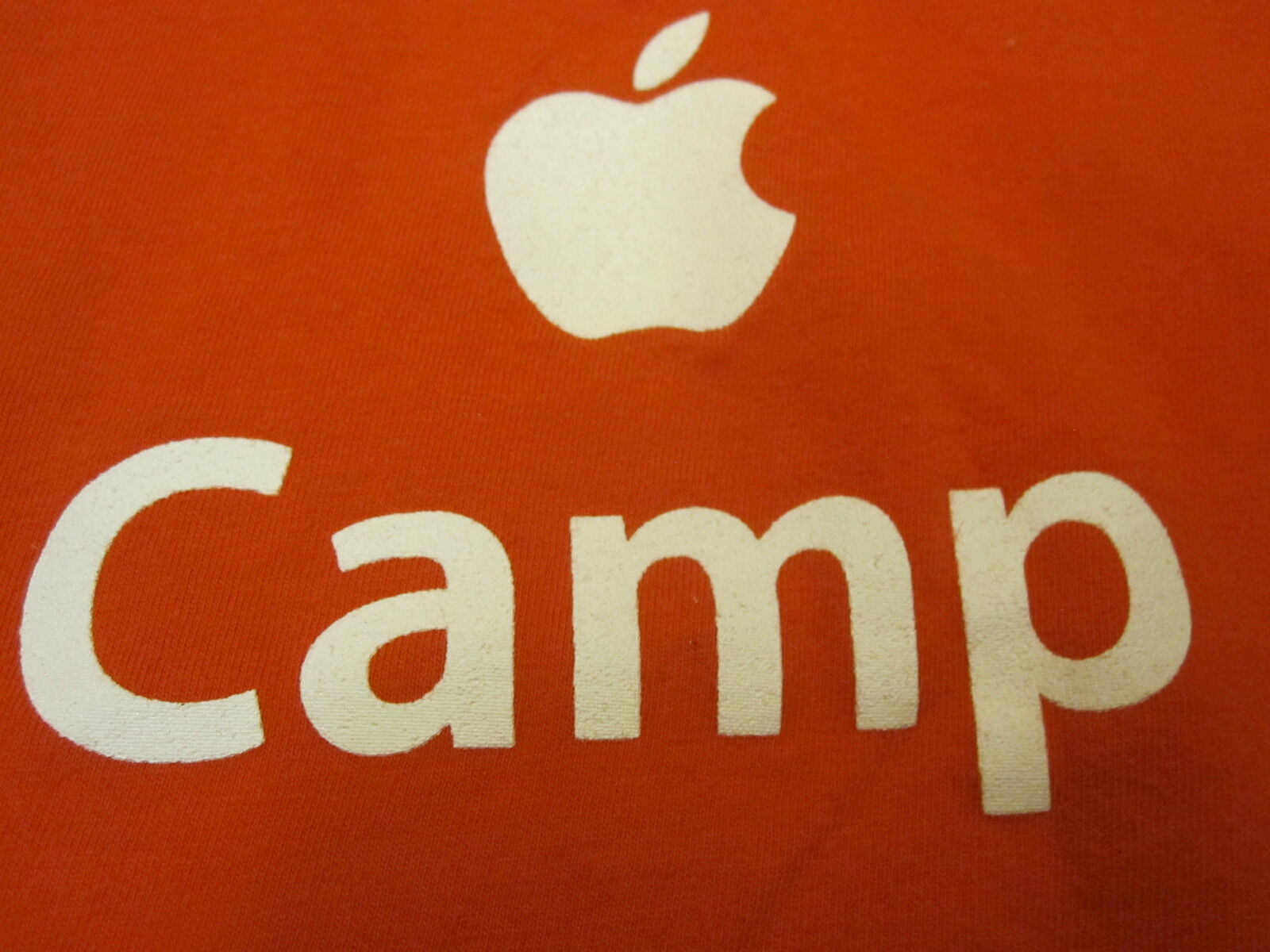 APPLE CAMP iPod iMac iPhone T-SHIRT Orange Medium tee logo MD M MacBook Pro Nano