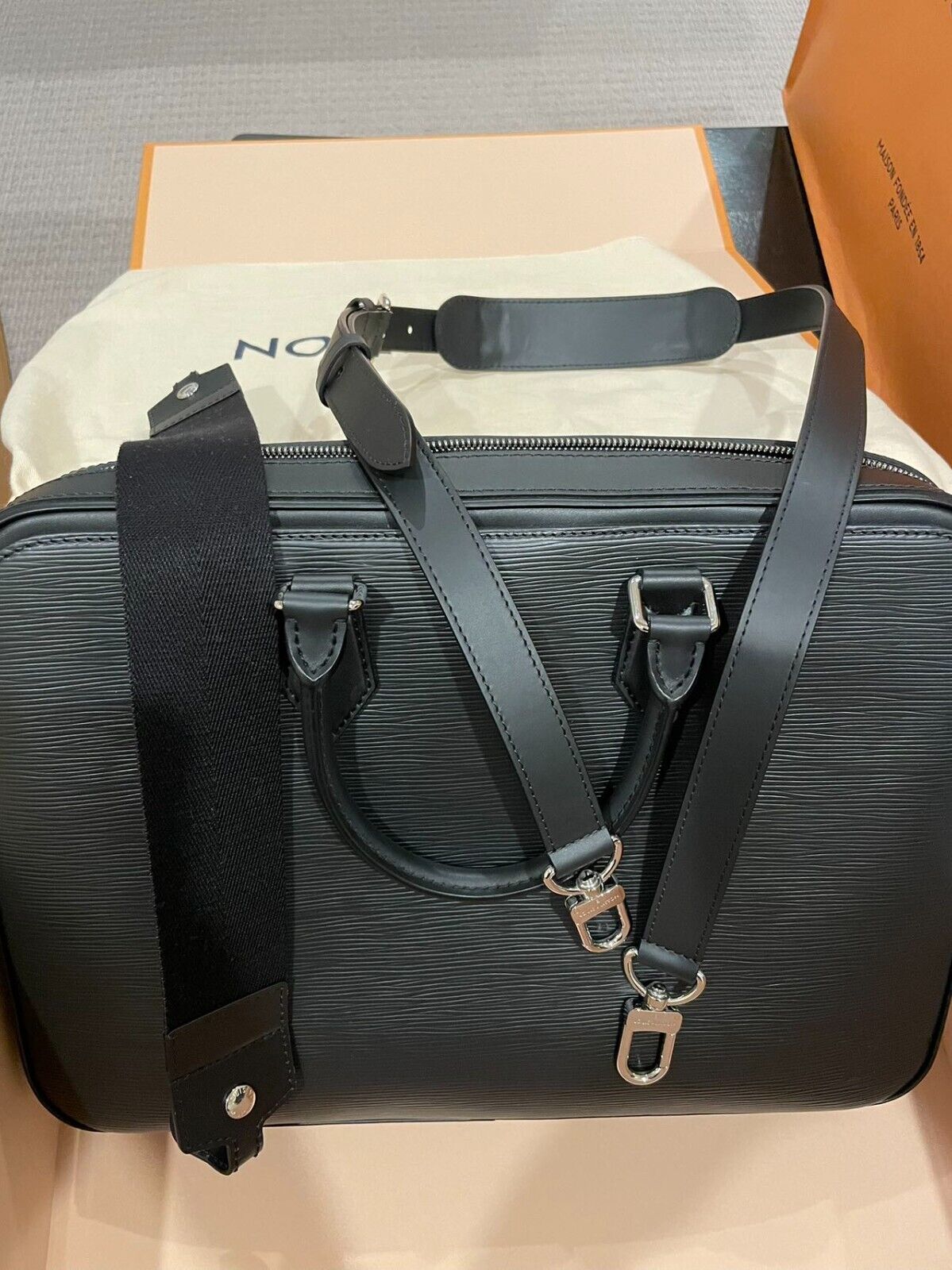 Louis-Vuitton Dandy MM EPI Noir Briefcase 