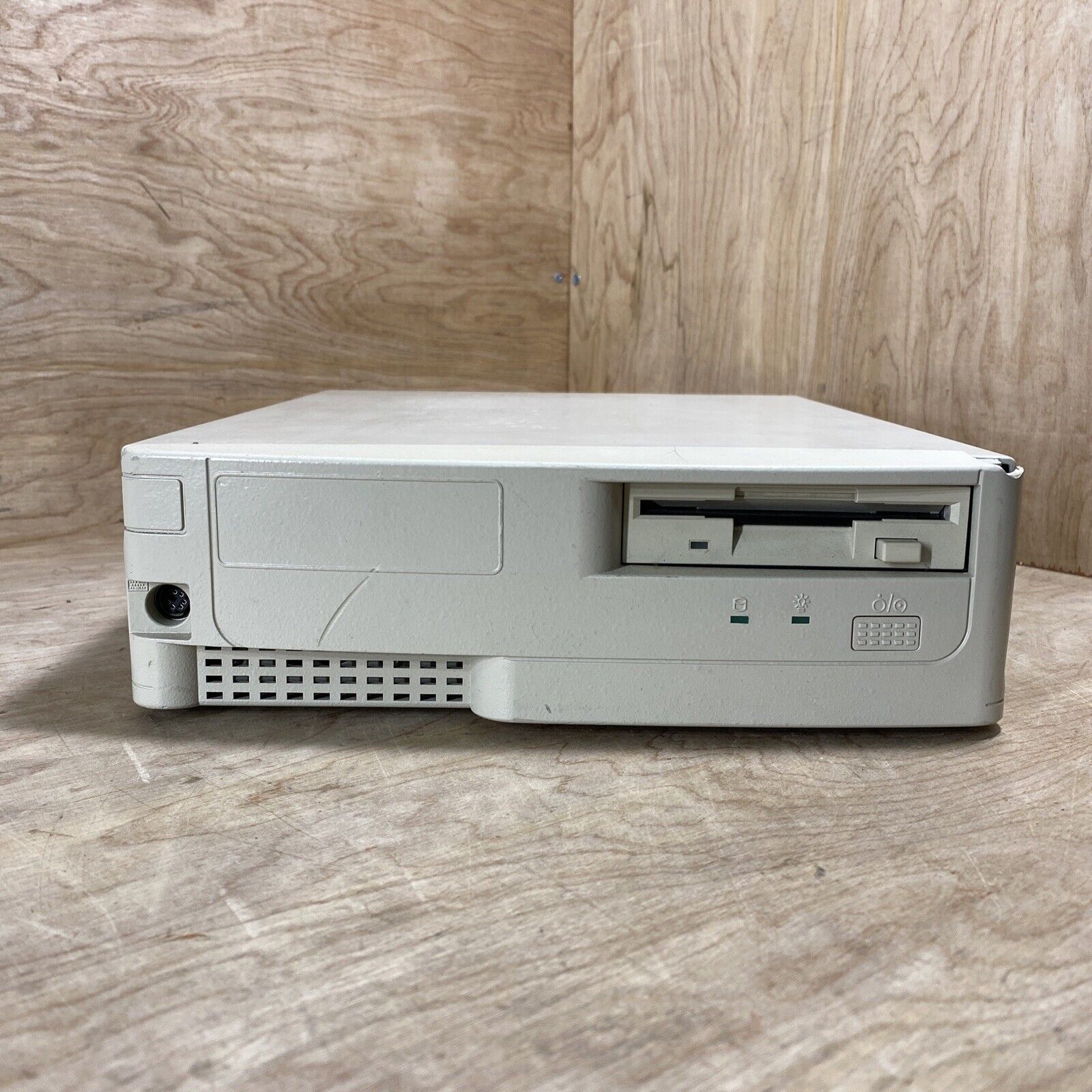 NEC FE-1350-24402 Vintage Computer IBM 486 Turn On BIOS OK
